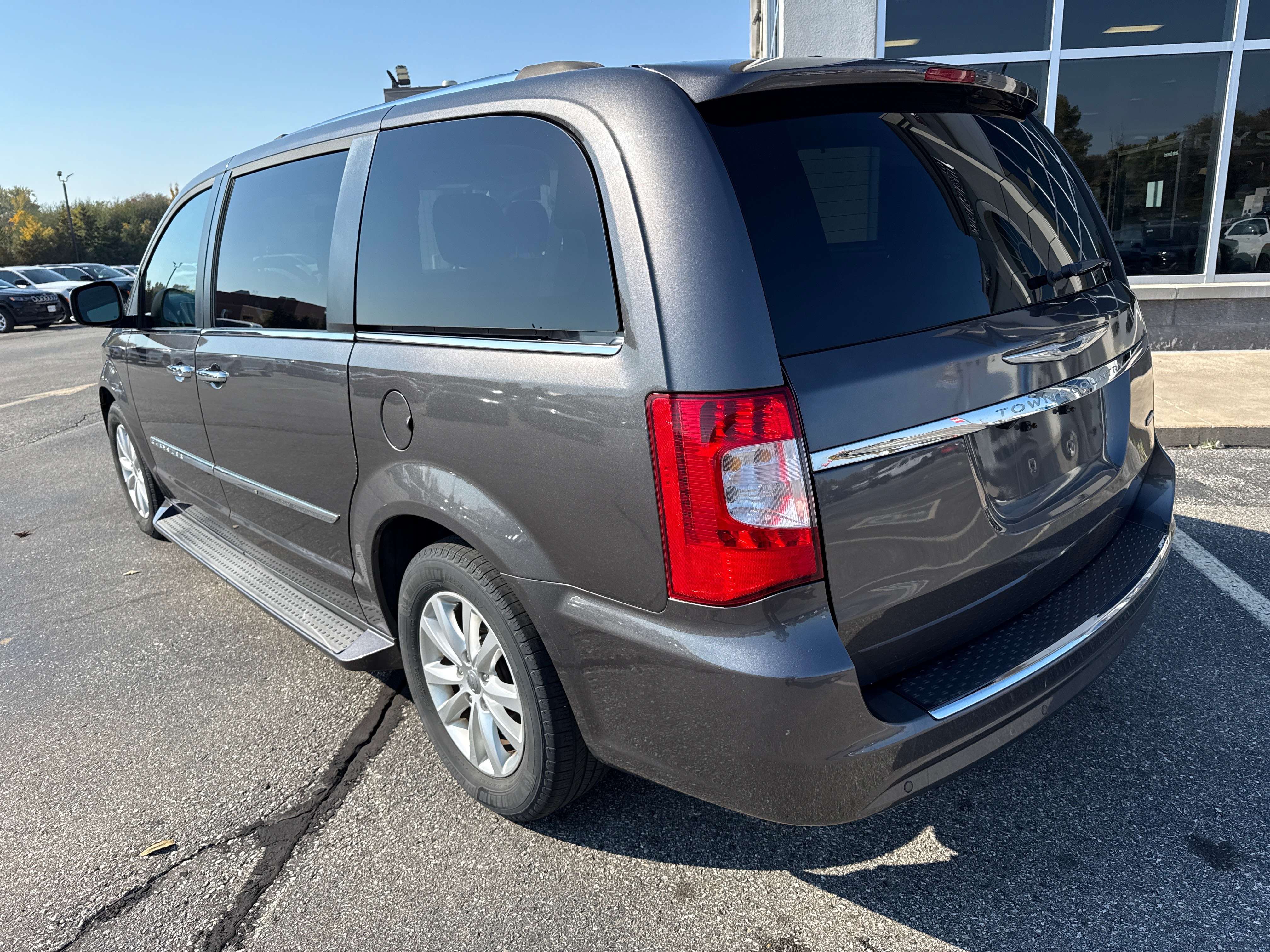 2016 Chrysler Town & Country