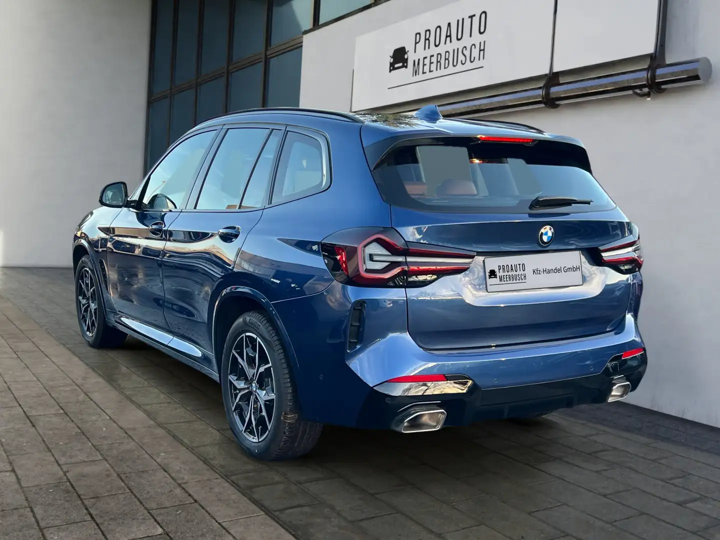 BMW X3 xDrive 20d M Sport HEADUP/DRIVINGASSITANT/DAB Blau - 2