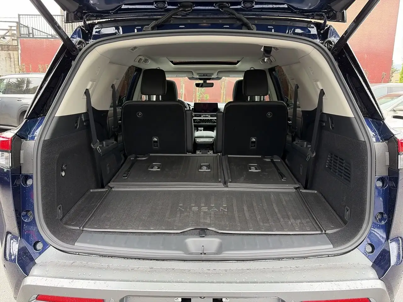 Nissan Pathfinder fotografie Nissan Pathfinder