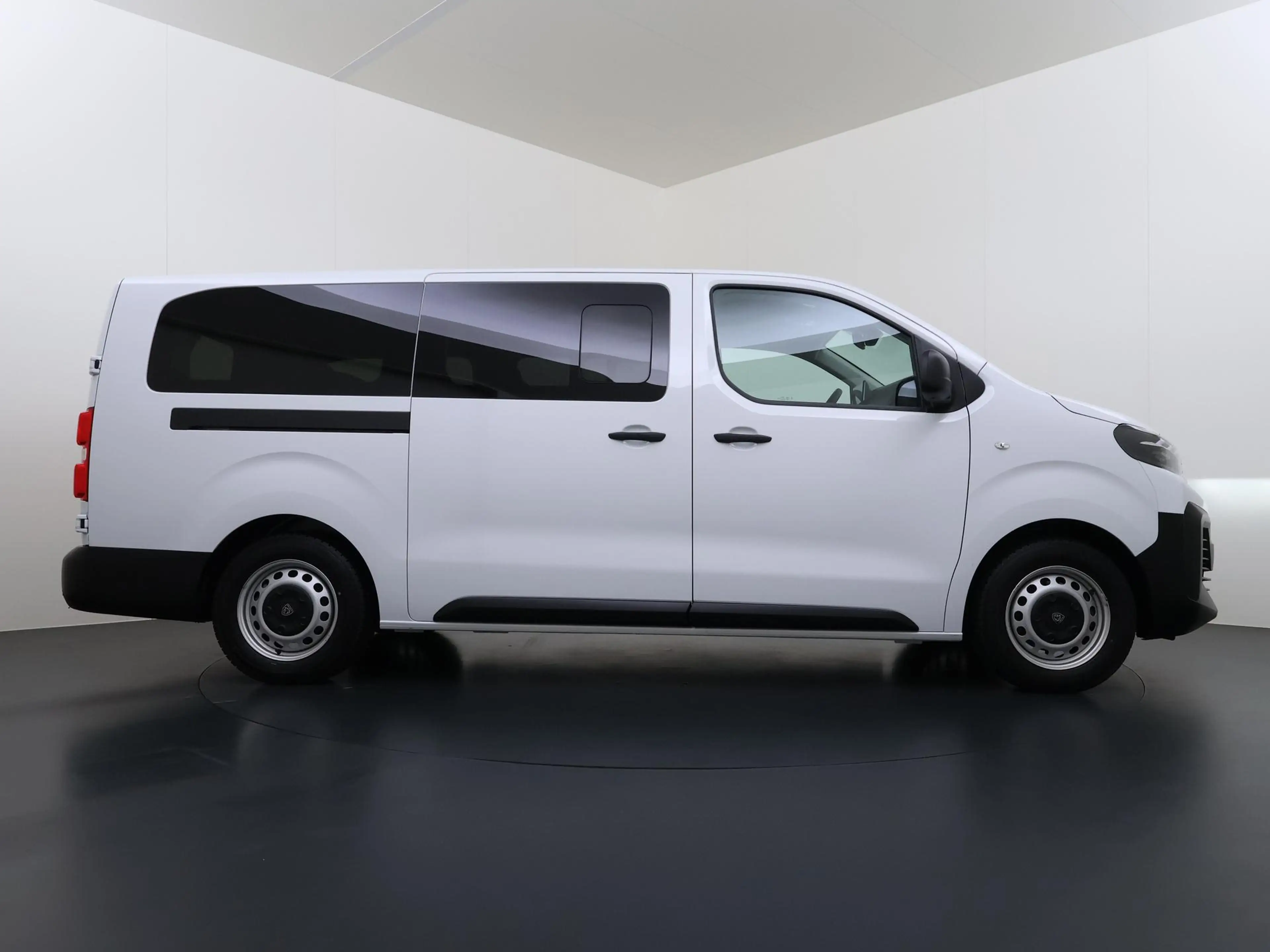 Peugeot e-Expert Long 75 kWh L3 SOH 95% | CAMERA | NAVIGATIE | BTW — photo 8