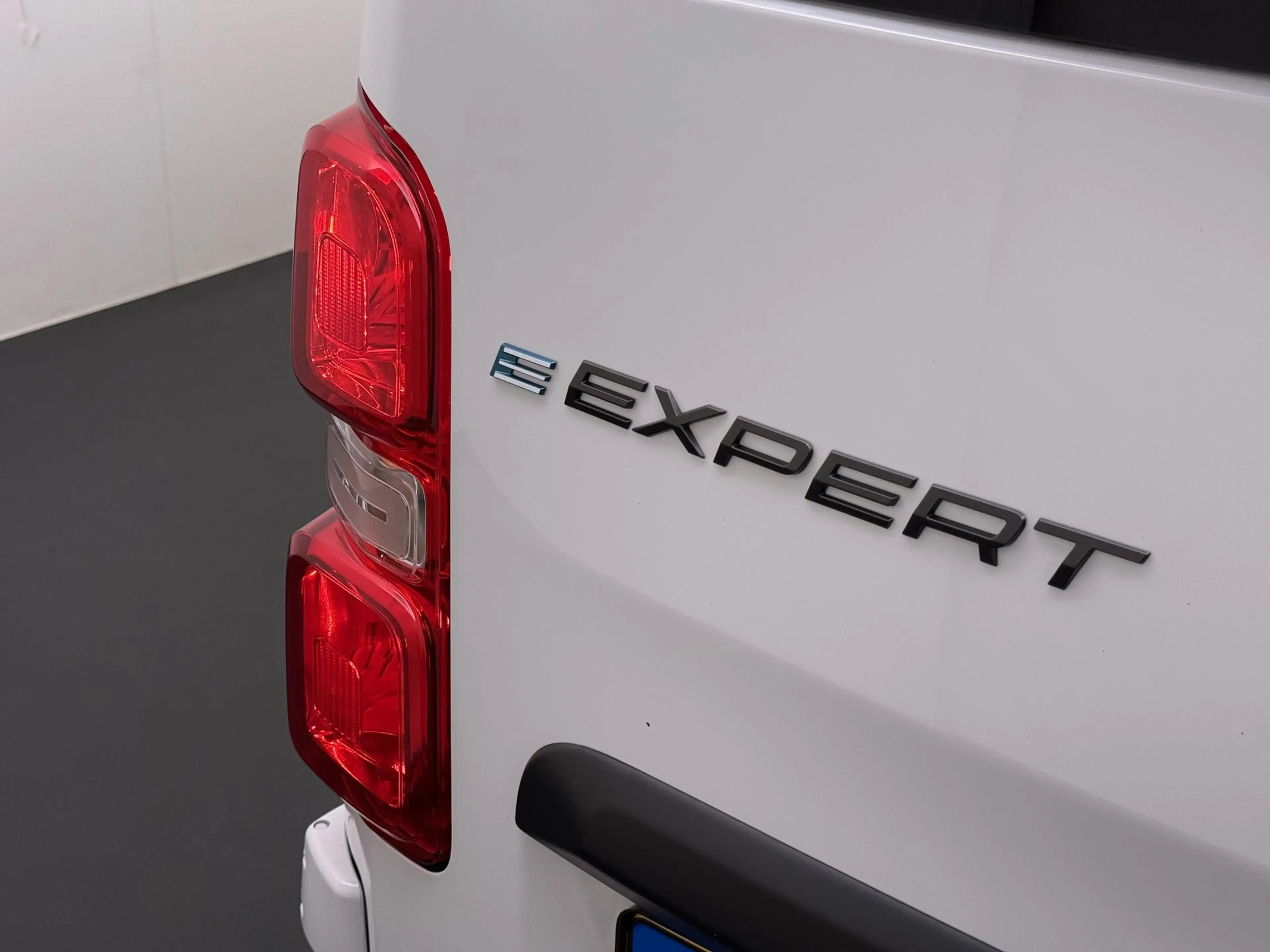 Peugeot e-Expert Long 75 kWh L3 SOH 95% | CAMERA | NAVIGATIE | BTW — photo 9