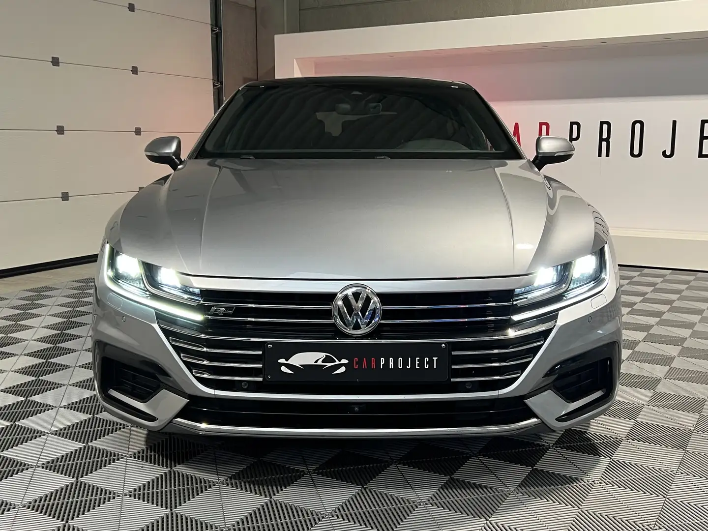 Volkswagen Arteon 2.0 TDi SCR R-Line DSG **DEPOT VENTE** Grau - 2