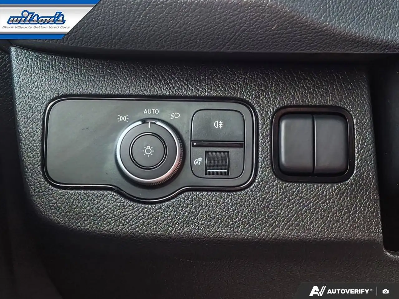 Mercedes-Benz Sprinter photo Mercedes-Benz Sprinter