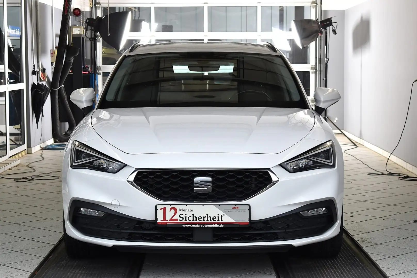 SEAT Leon Sportstourer 2.0 TDI Style DSG*AHK*LED*ACC Blanc - 2