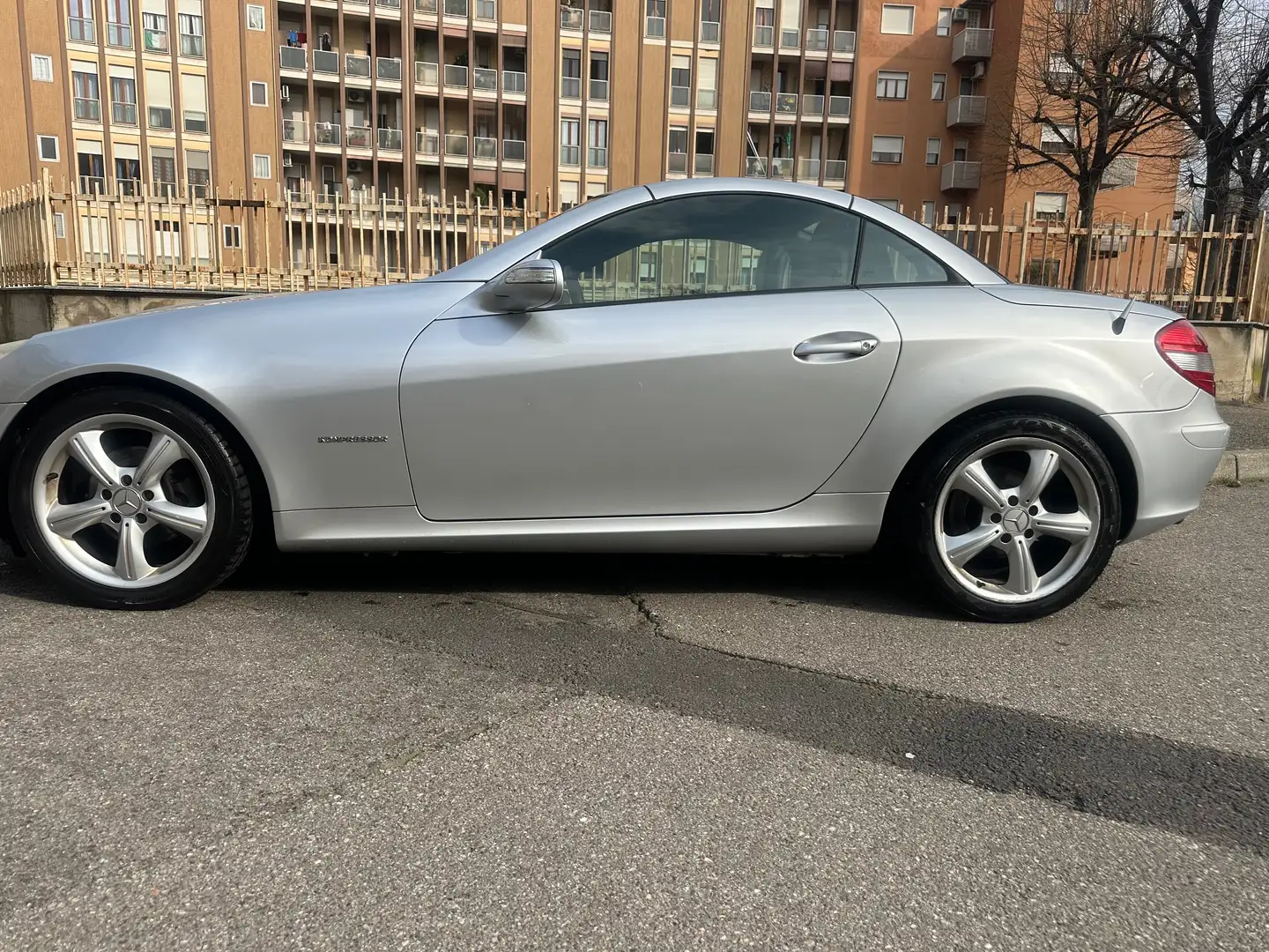 Mercedes-Benz SLK 200 SLK 200 k Gümüş rengi - 2