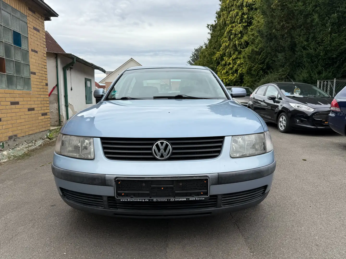 Volkswagen Passat Passat Lim. 1.6 Automatik*Tüv Neu+Anhängerk. Blau - 2