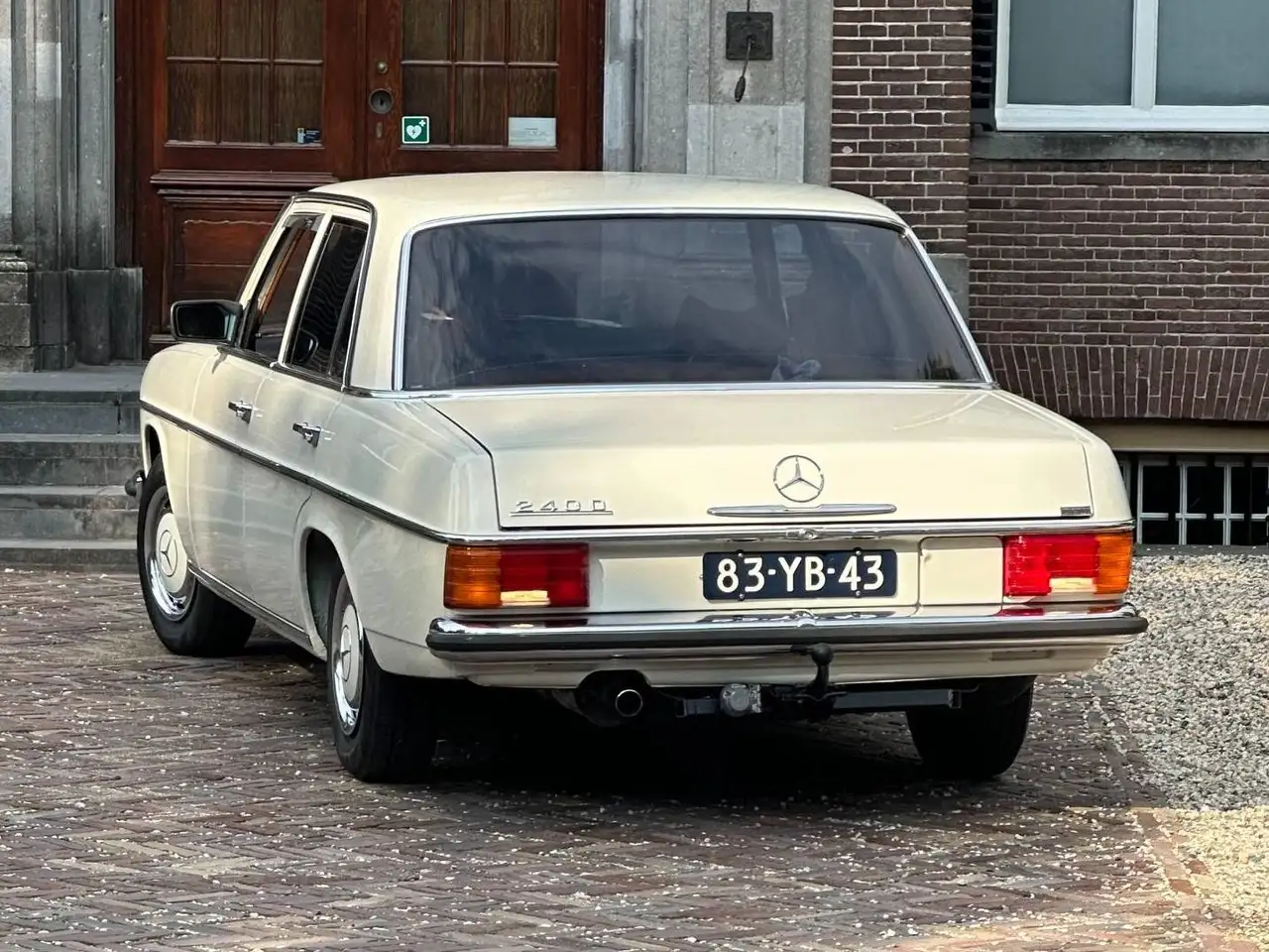 Mercedes-Benz 240 W115 240 D, foto 2