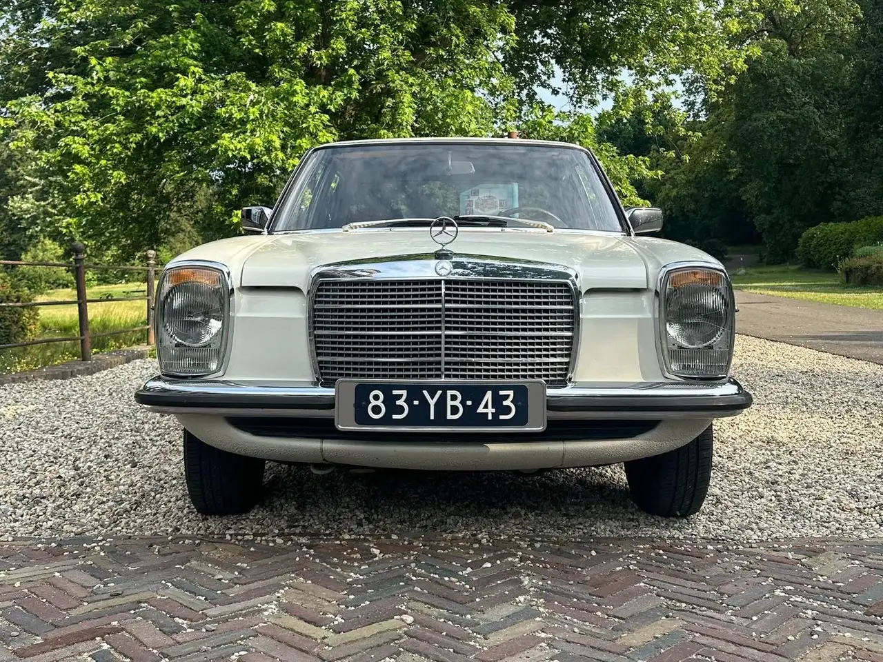 Mercedes-Benz 240 W115 240 D, foto 10