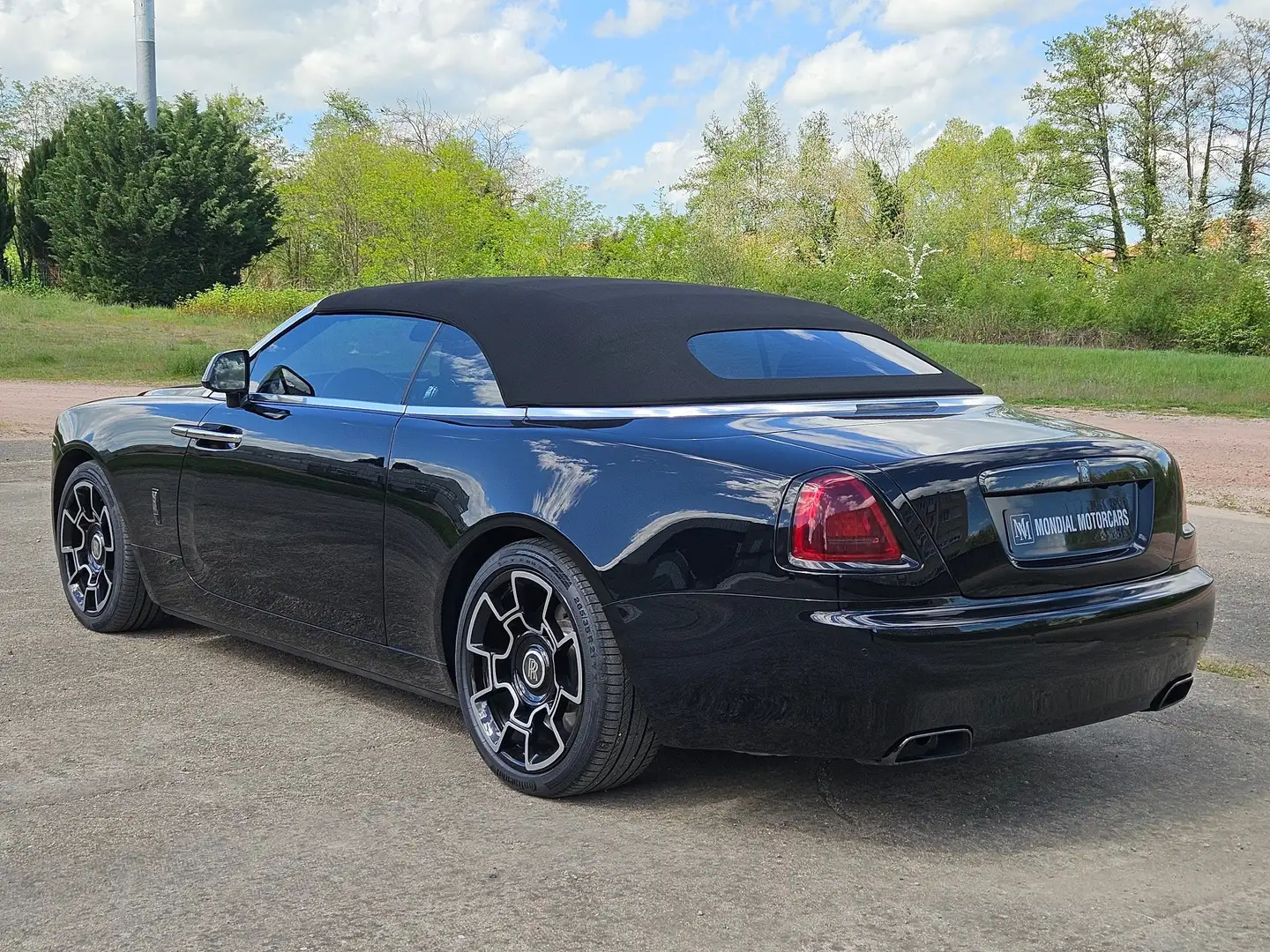 Rolls-Royce Dawn BLACK BADGE - 307.000 € NETTO Fekete - 2