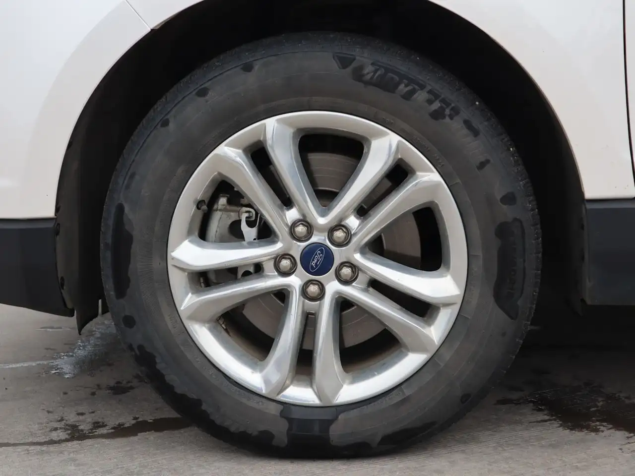 Ford Edge снимка Ford Edge