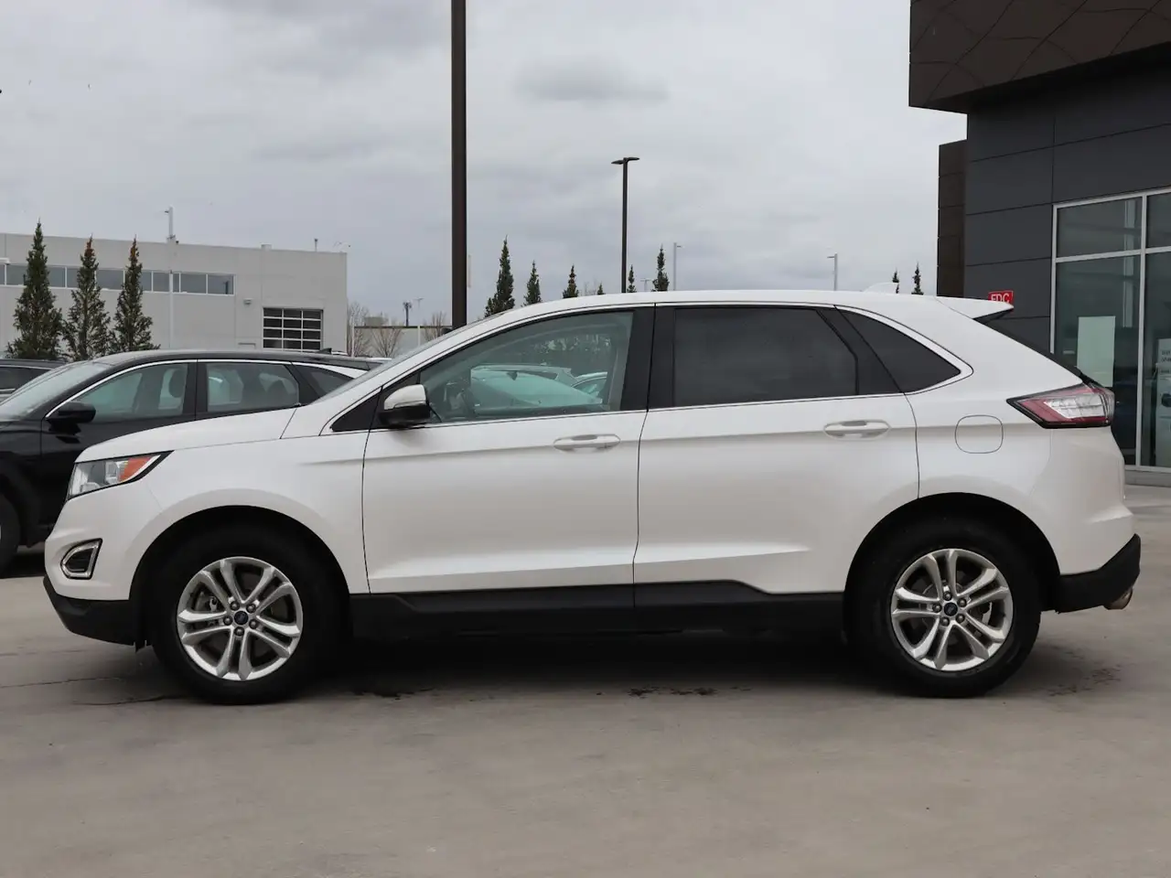 Ford Edge снимка Ford Edge