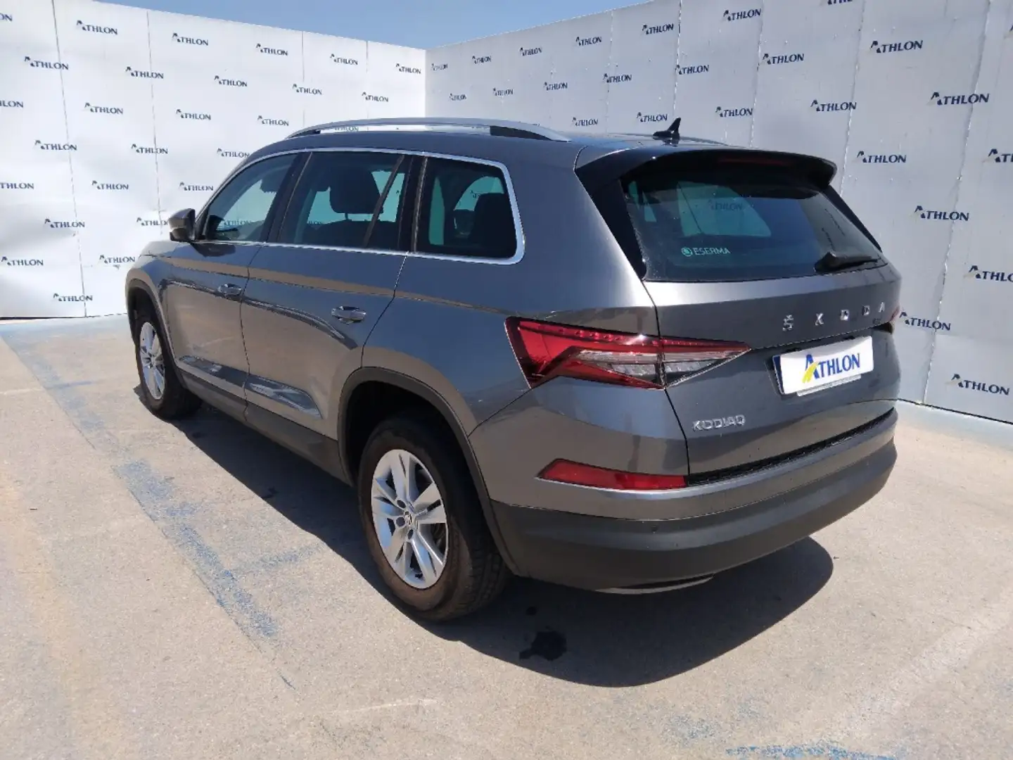 Skoda Kodiaq 2.0TDI AB tech Ambition 4x2 DSG 110kW Gris - 2