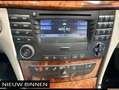 Mercedes-Benz E 240 Elegance Automaat. Youngtimer. BTW auto met slecht Schwarz - thumbnail 21