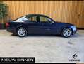 Mercedes-Benz E 240 Elegance Automaat. Youngtimer. BTW auto met slecht Schwarz - thumbnail 6