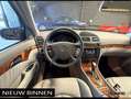Mercedes-Benz E 240 Elegance Automaat. Youngtimer. BTW auto met slecht Schwarz - thumbnail 15