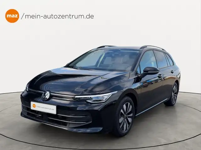 Volkswagen Golf VIII DSG 1.5 eTSI 110 kW Goal