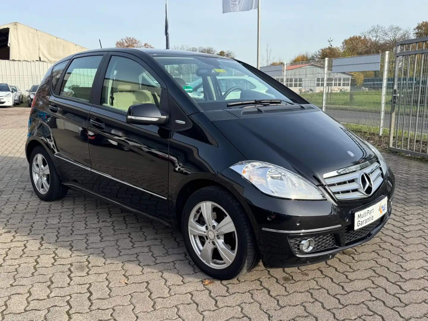 Mercedes-Benz A 180 Avantgarde Automatik Nero - 2