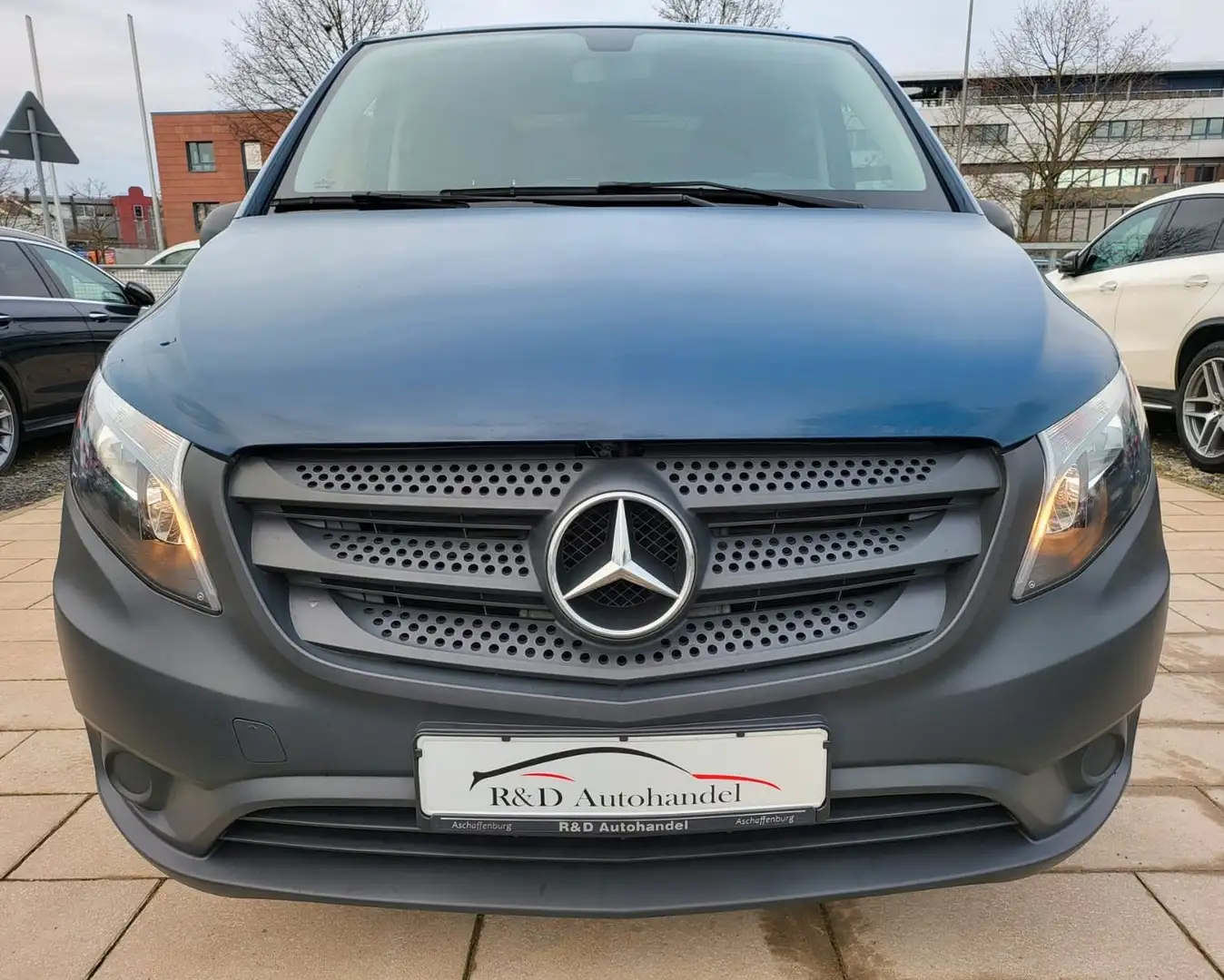 Mercedes-Benz Vito Kasten 111 CDI FWD lang Bleu - 2
