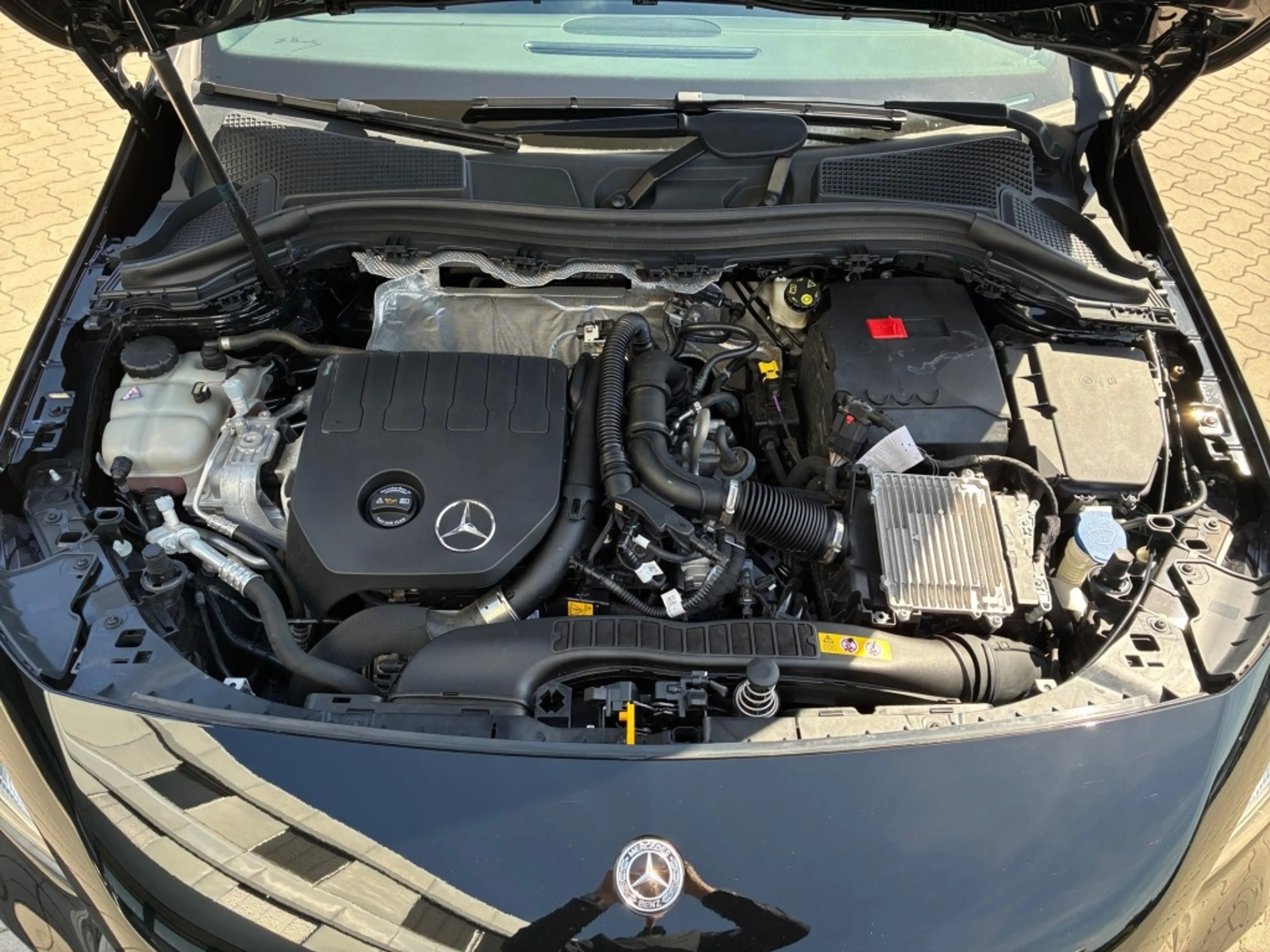 Mercedes-Benz B 200 +AMG+MBUX+KAMERA+AHK+NAVI+Ambiente+AUT+SHZ — photo 4
