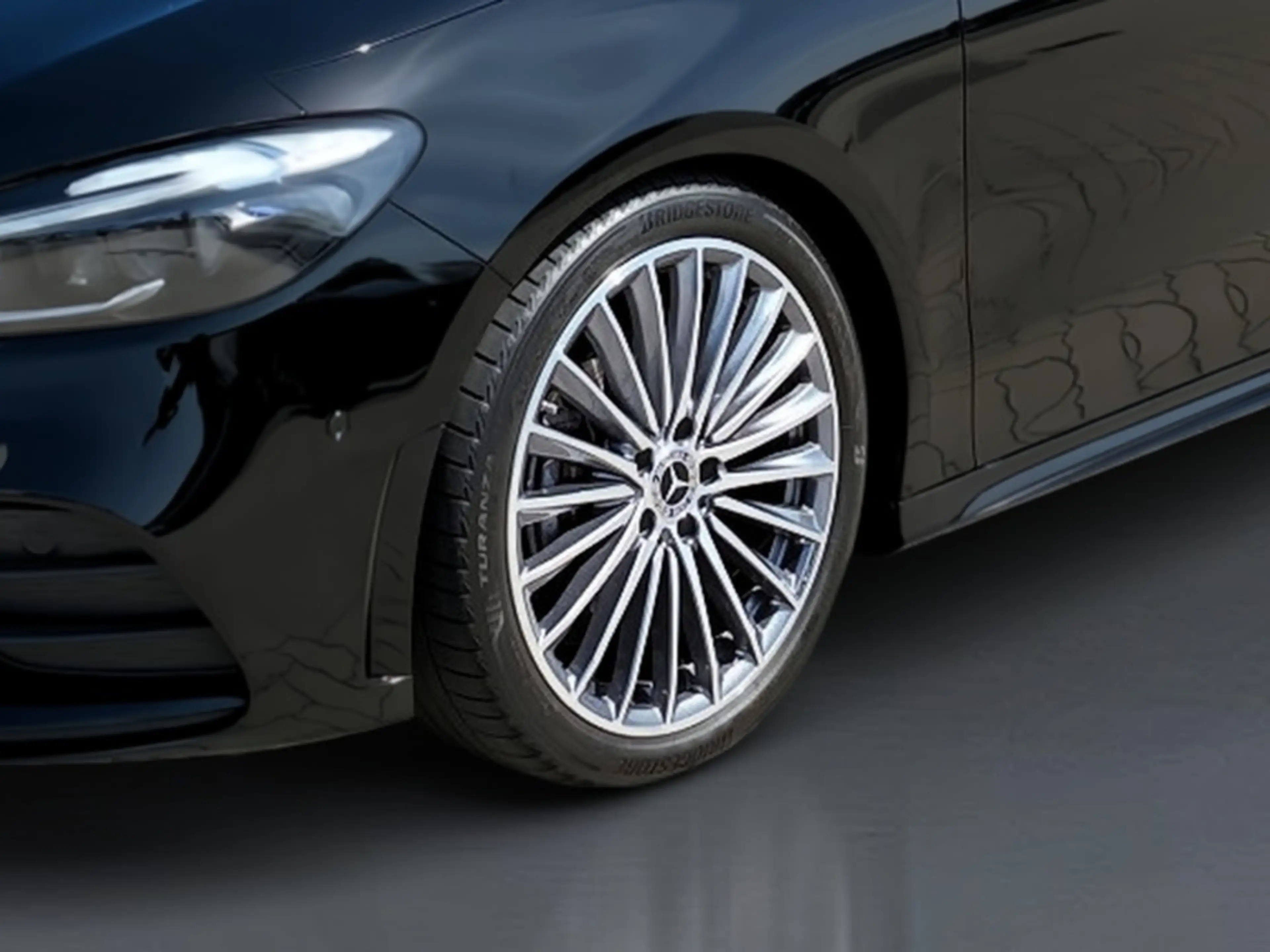Mercedes-Benz B 200 +AMG+MBUX+KAMERA+AHK+NAVI+Ambiente+AUT+SHZ — photo 3