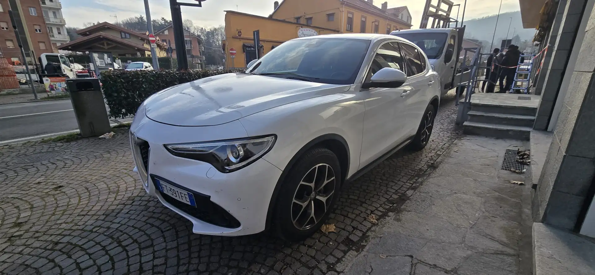 Alfa Romeo Stelvio Stelvio 2.2 t Super Q4 210cv auto my19 Weiß - 1