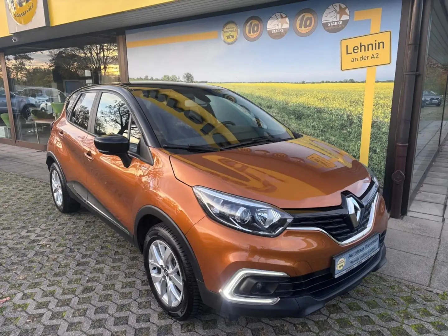 Renault Captur mit Parksensoren, Navi & Klima Klima Navi Schwarz - 2