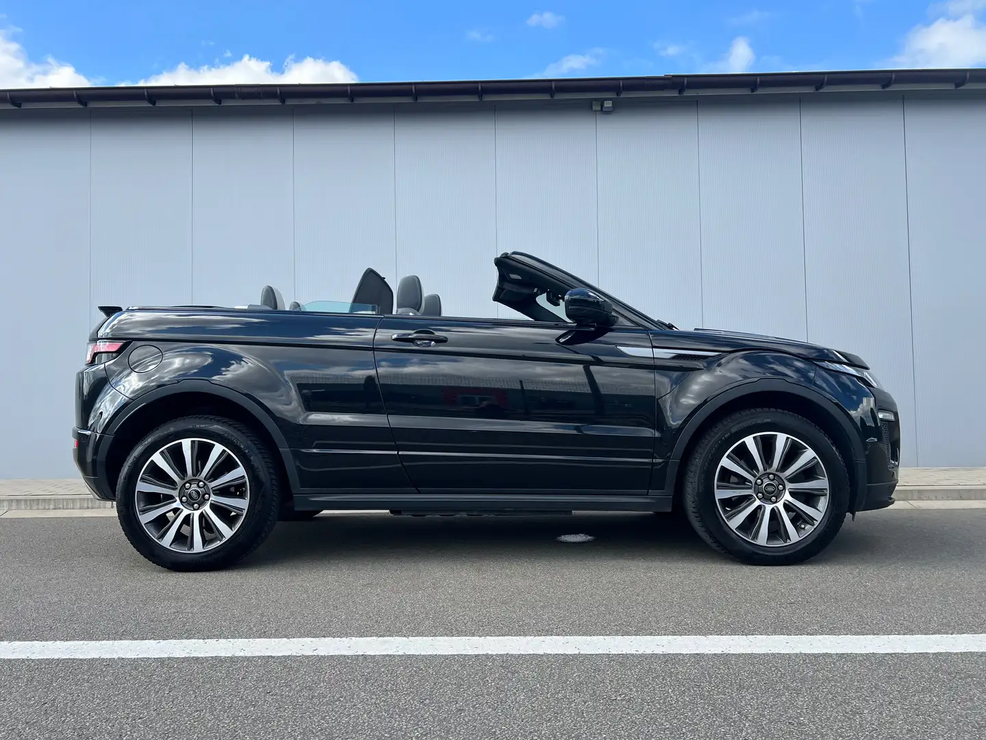 Land Rover Range Rover Evoque Cabrio 2.0 TD4 4WD  - NEW MOTEUR garantie 04/2027 Schwarz - 1