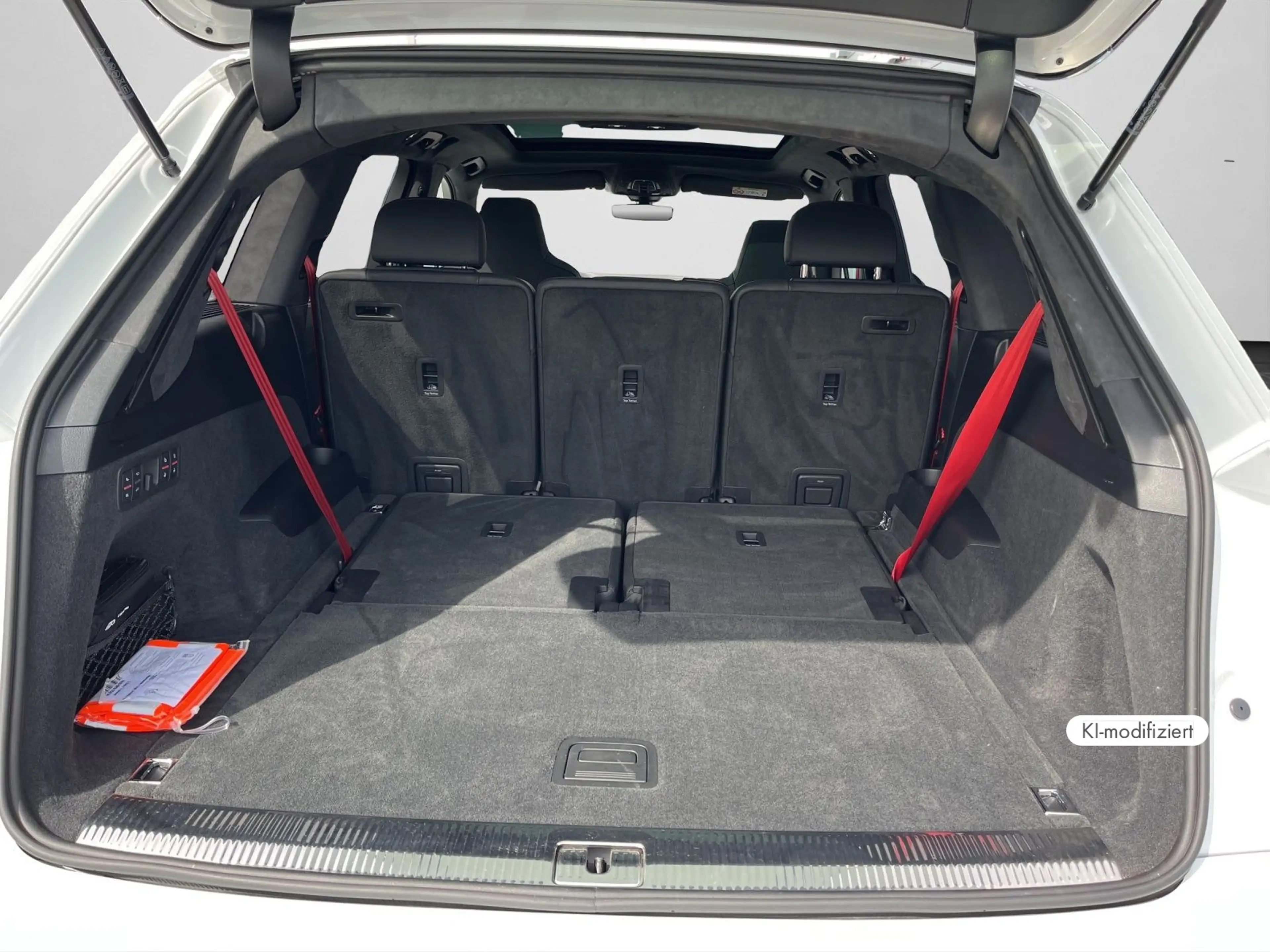 Audi SQ7 competition 650PS ABT 7-Sitzer PANO AHK — photo 15