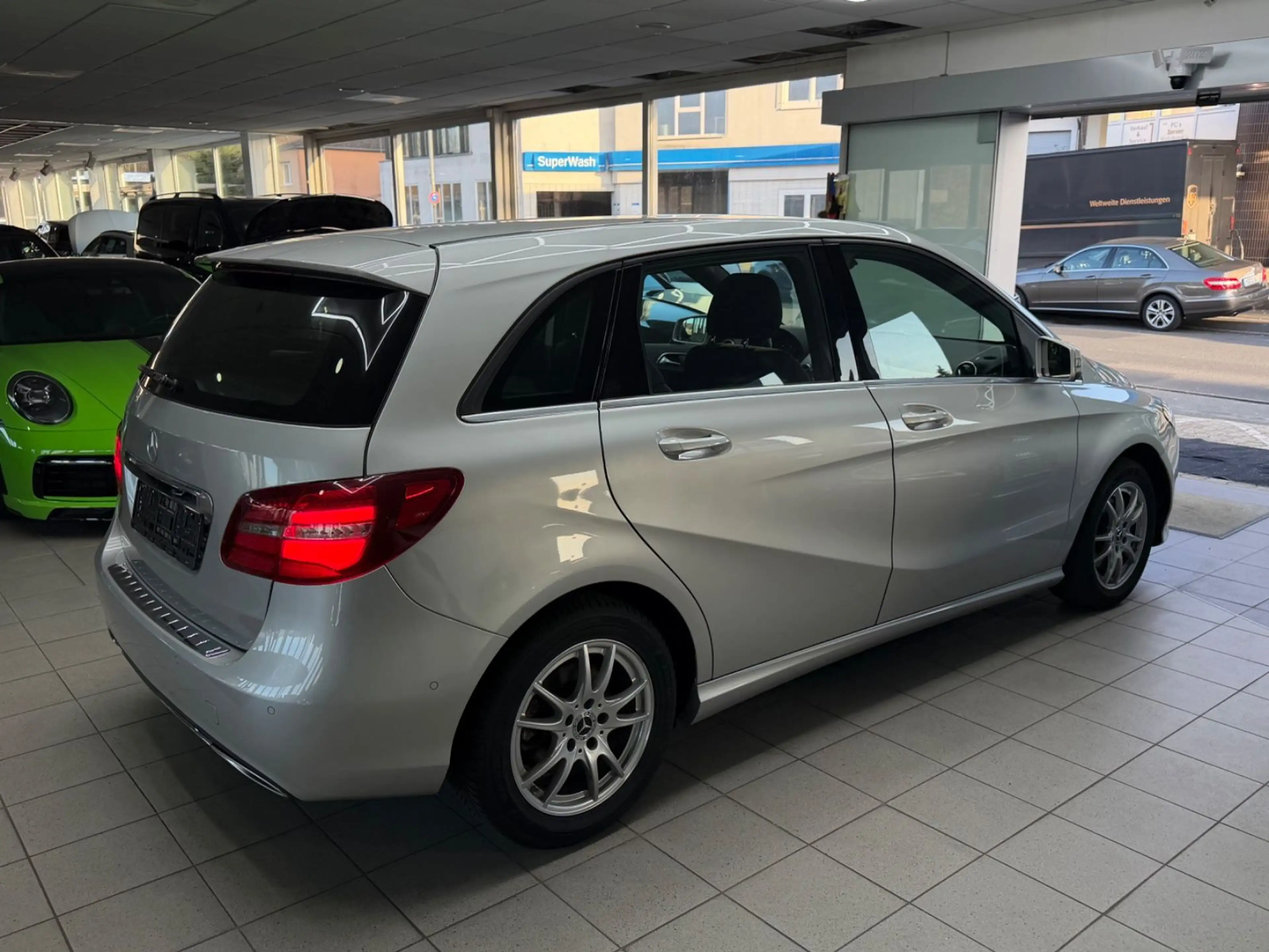 Mercedes-Benz B 200 d Urban Style Edition Automatik Navi KeyGo — photo 6