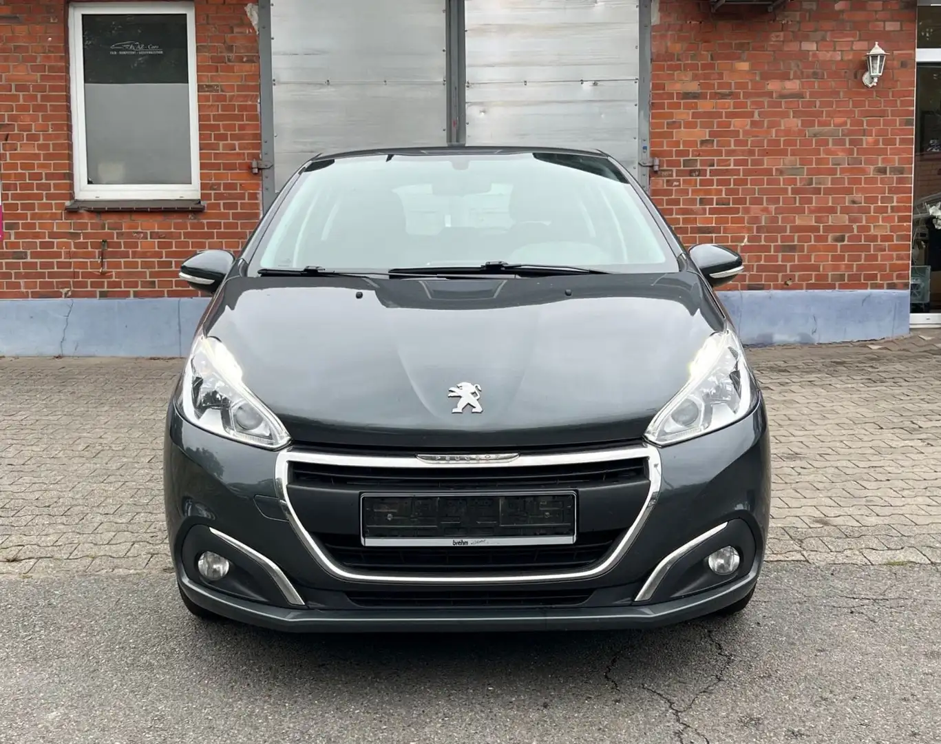 Peugeot 208 Active *2.HAND*S-HEFT*KLIMA*TEMPOMAT*EURO6* Grijs - 2