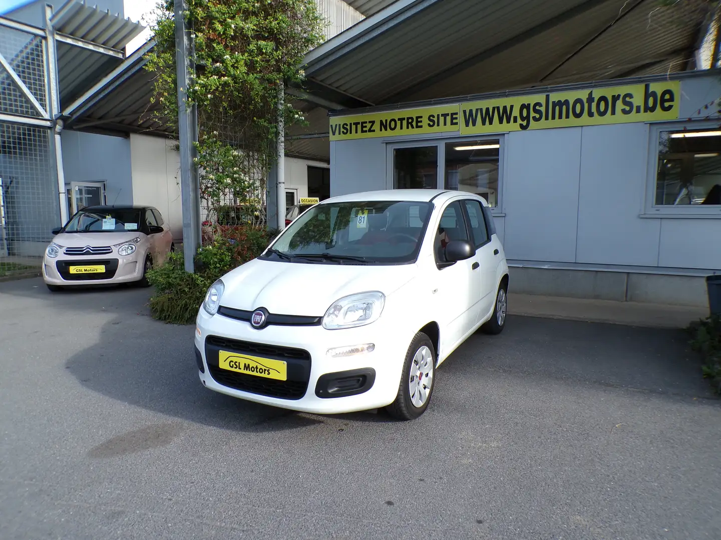 Fiat Panda 1.2i 70cv blanc 11/17 61.997km Climatisation Radio Blanc - 1