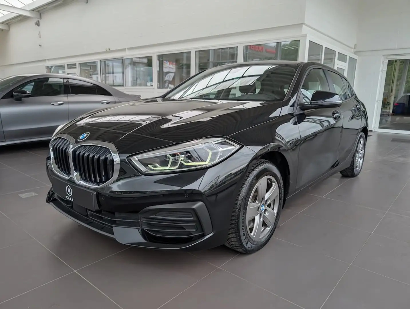 BMW 116 d *** GARANTIE + COCKPIT + LED + GPS PRO *** Zwart - 1