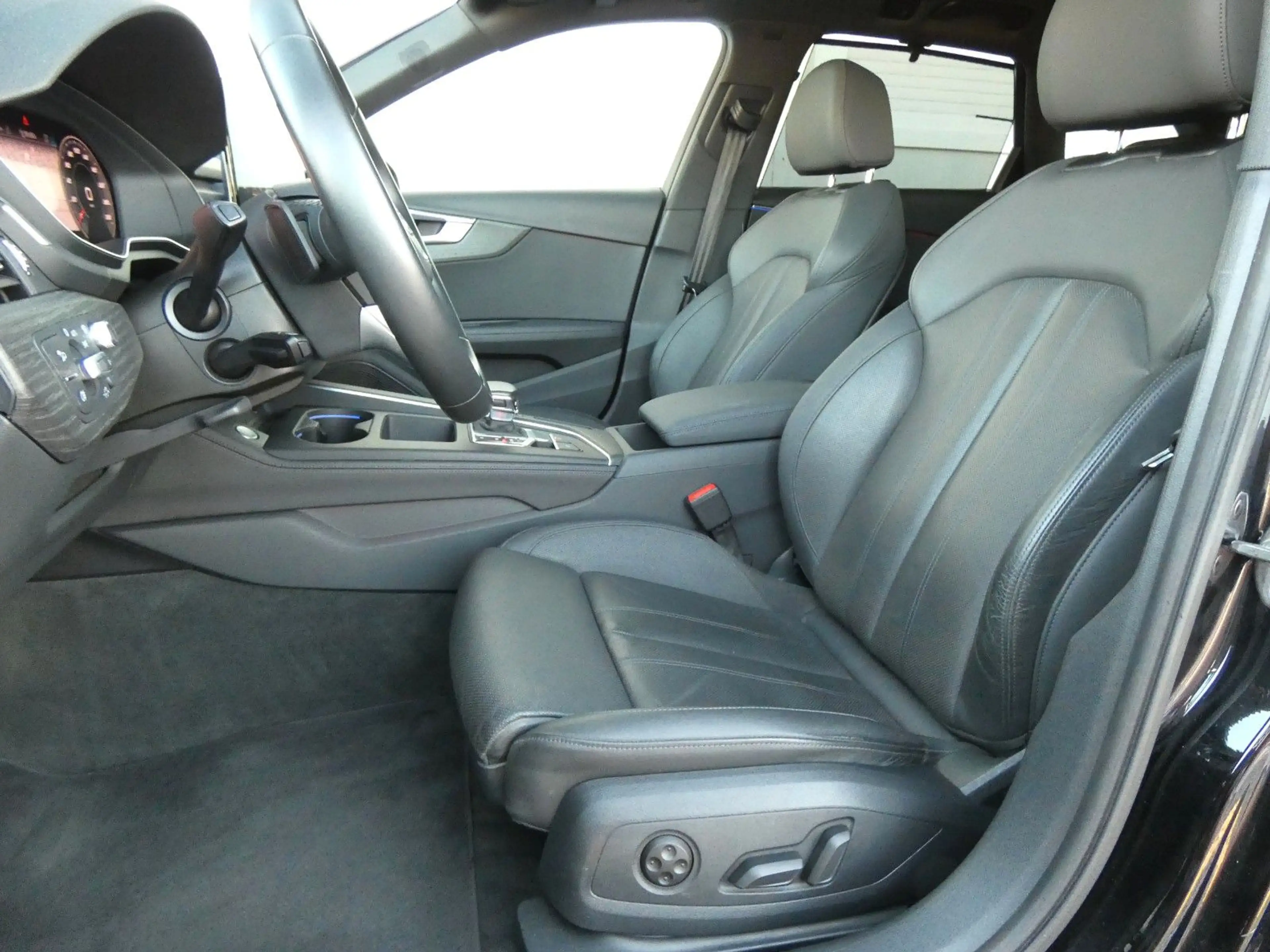 Audi A4 Avant 40 TDI quattro PANO/KAM/AMBIENT/VIRTUAL — photo 14