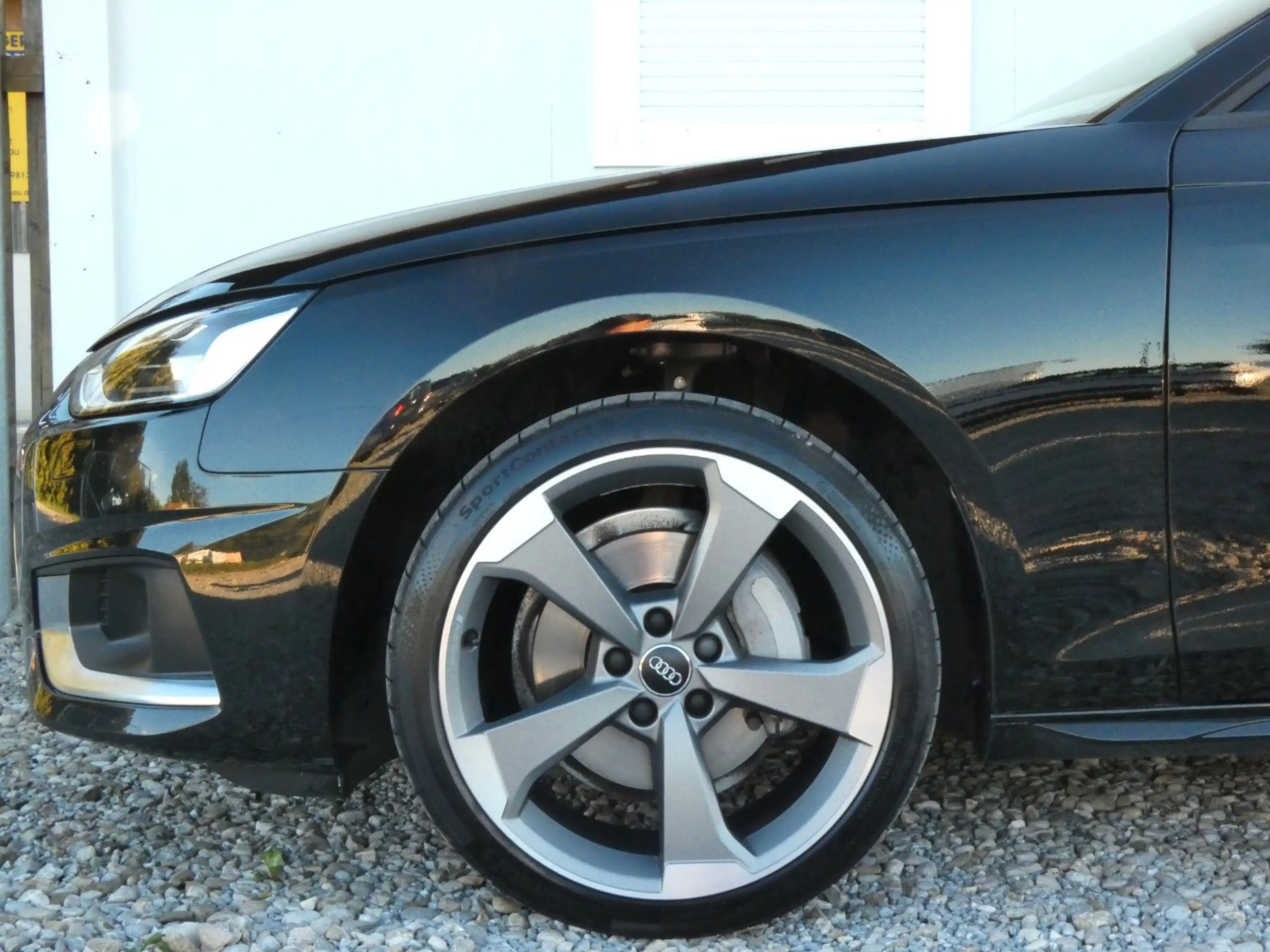 Audi A4 Avant 40 TDI quattro PANO/KAM/AMBIENT/VIRTUAL — photo 11