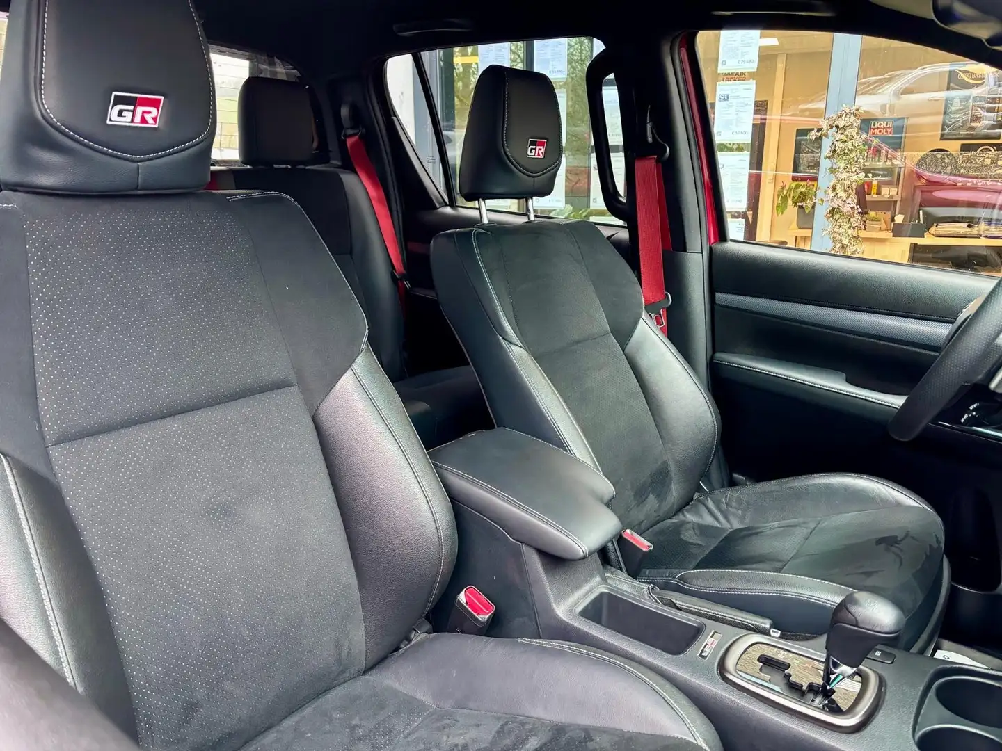 Toyota Hilux 2.8 D-4D 204CV | AUTO | GR SPORT | 55.290€ HTVA Rouge - 2