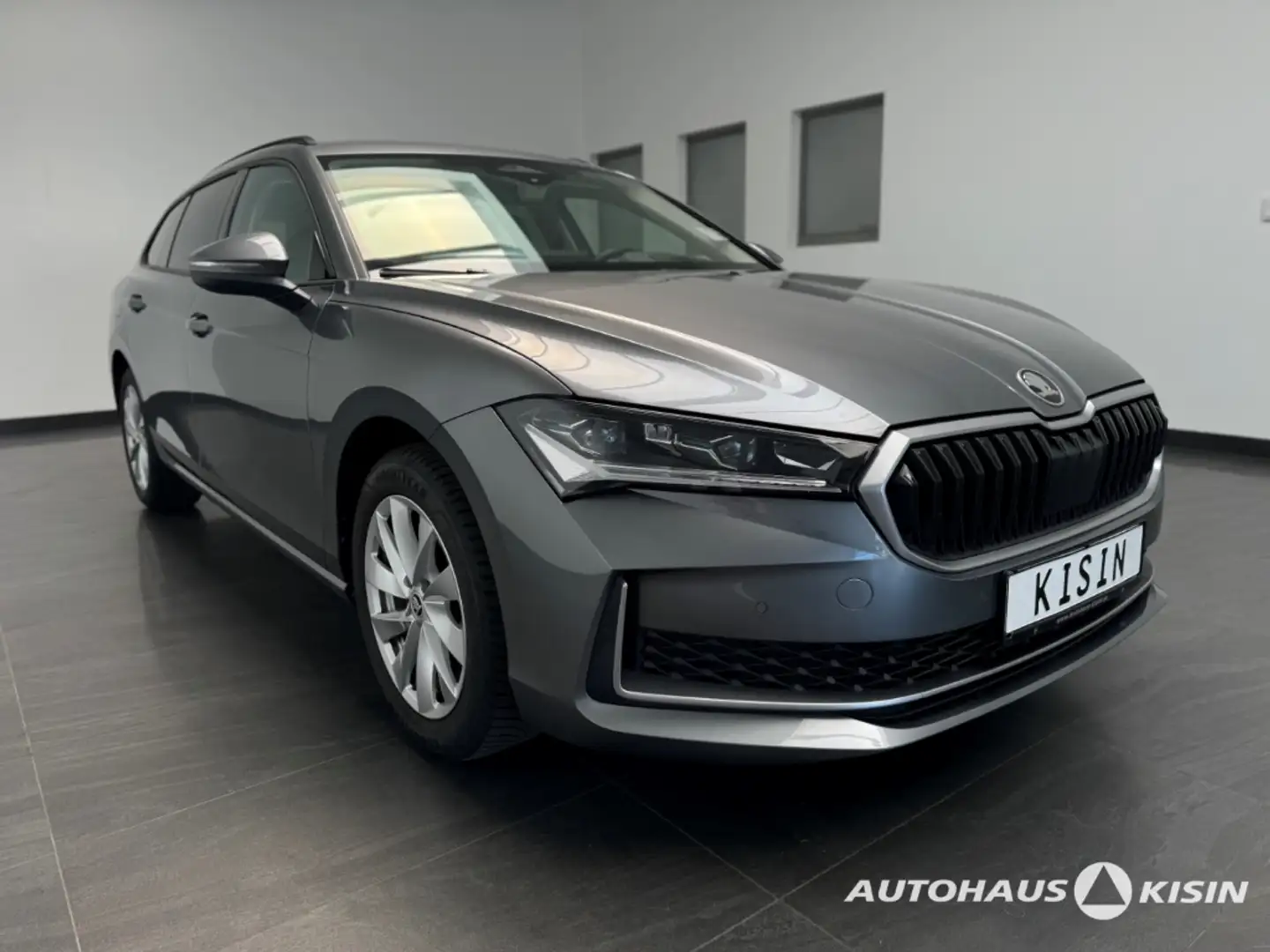 Skoda Superb Combi 1.5 TSI Selection Aut/AHK /CAM /HUD/MatrixLe Grijs - 2