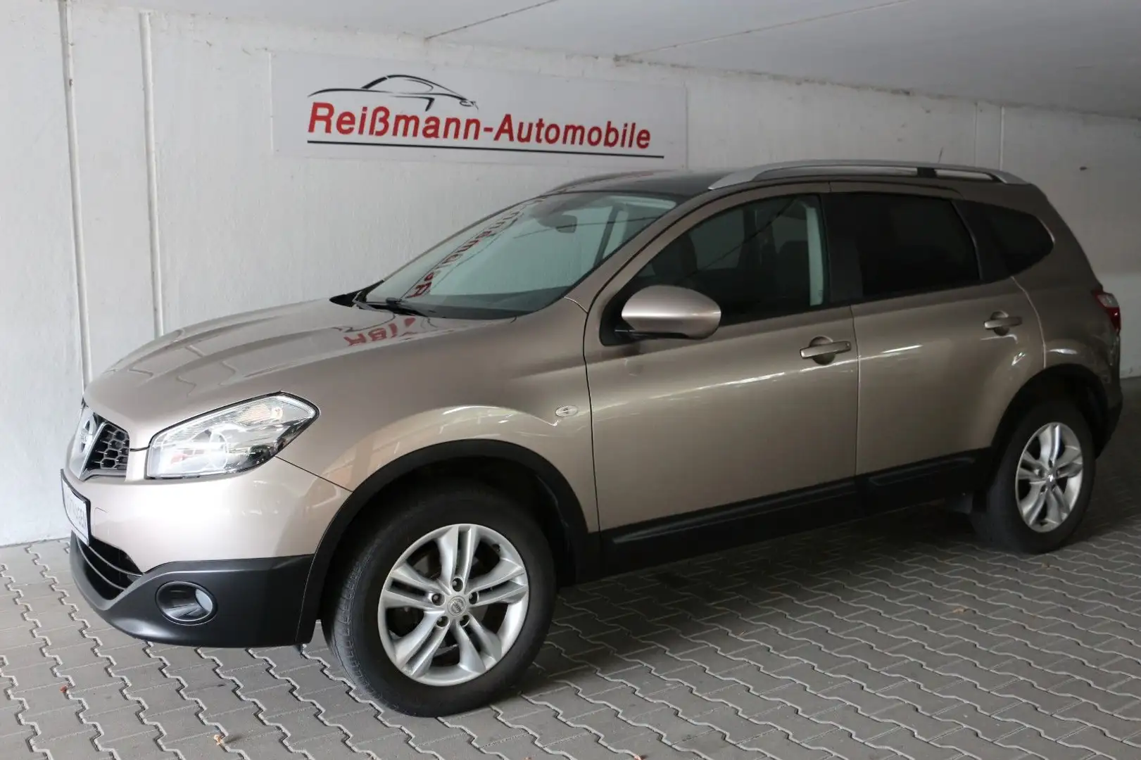 Nissan Qashqai+2 Aczenta, Navi, Pano, 7 Sitze! Beige - 1