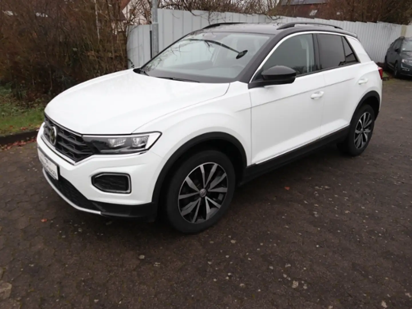 Volkswagen T-Roc Style 1.5 TSI LED/SITZHZG Weiß - 2