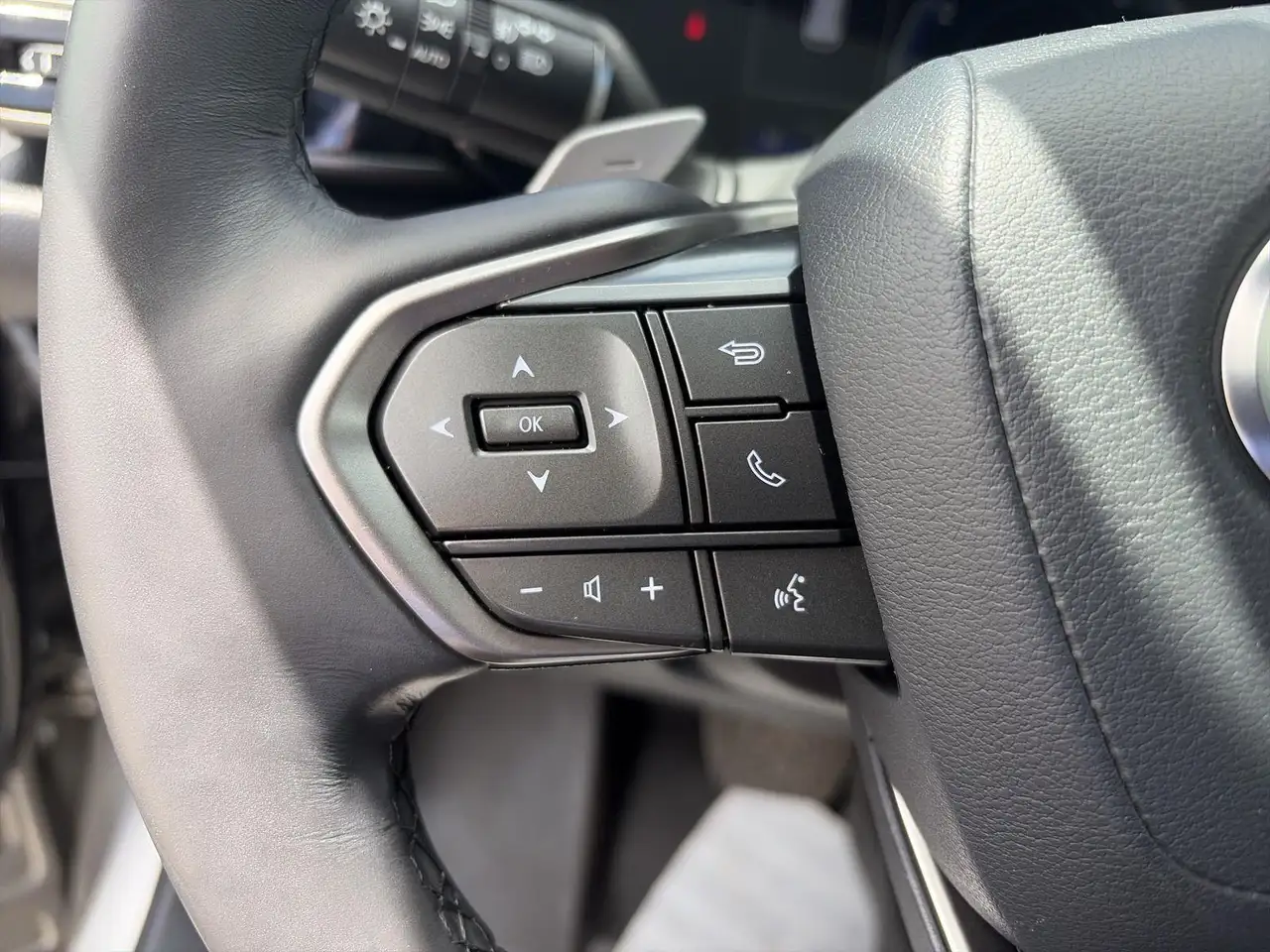 Lexus NX photo Lexus NX