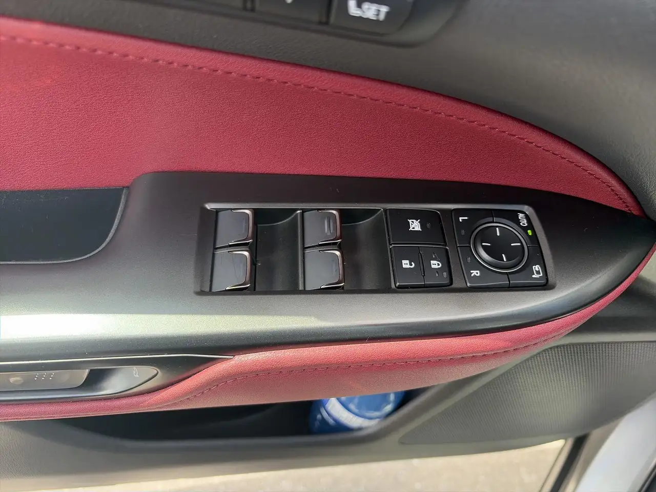 Lexus NX photo Lexus NX