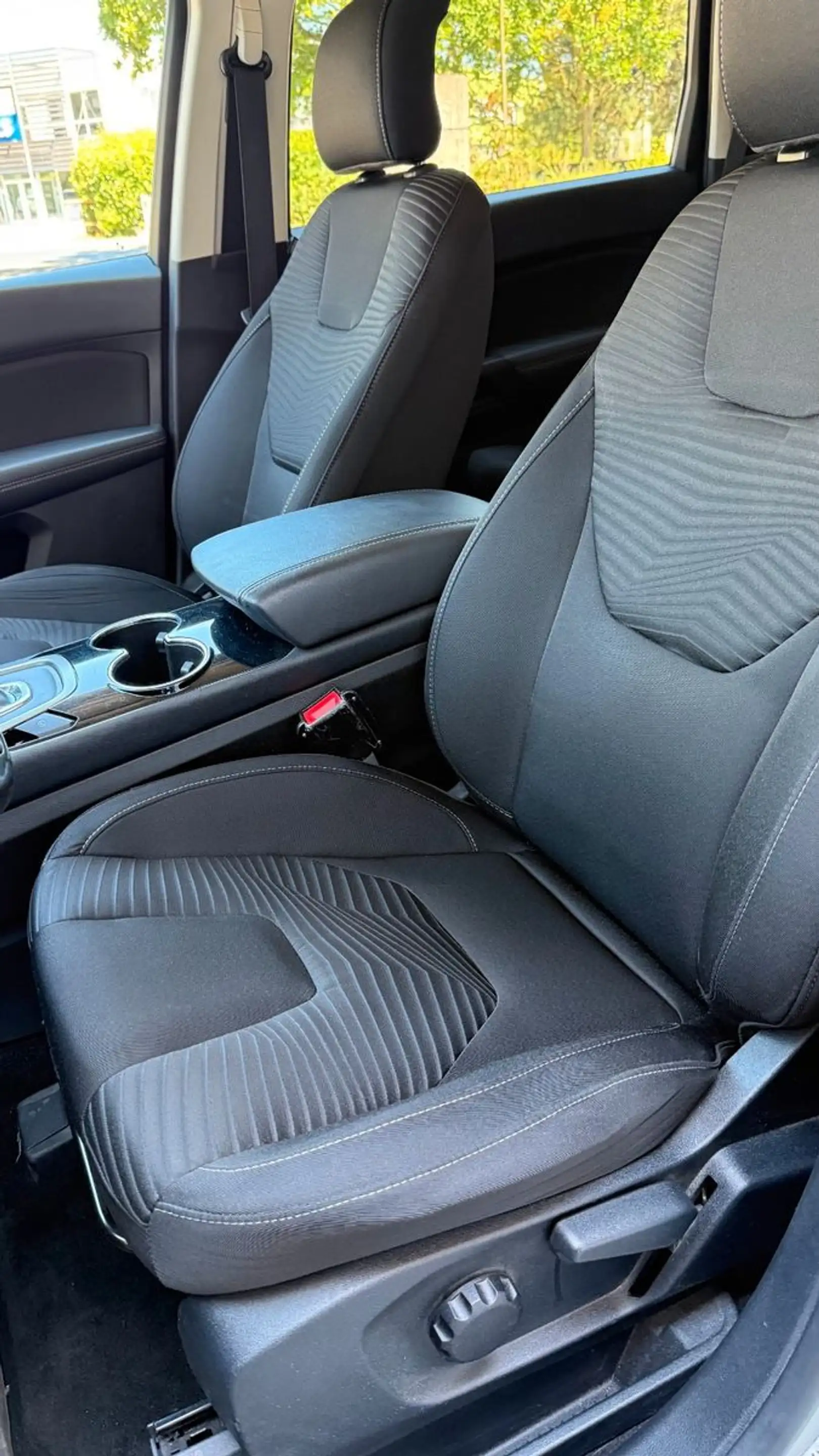 Ford S-Max S-MAX 2.0 EcoBlue Aut. | LED | Kamera | Navi | — photo 15