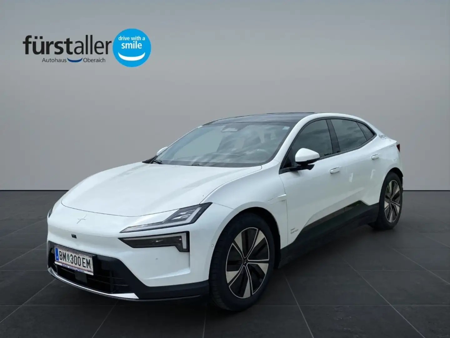 Polestar 4 Polestar 4 Long Range Dual Motor Weiß - 1