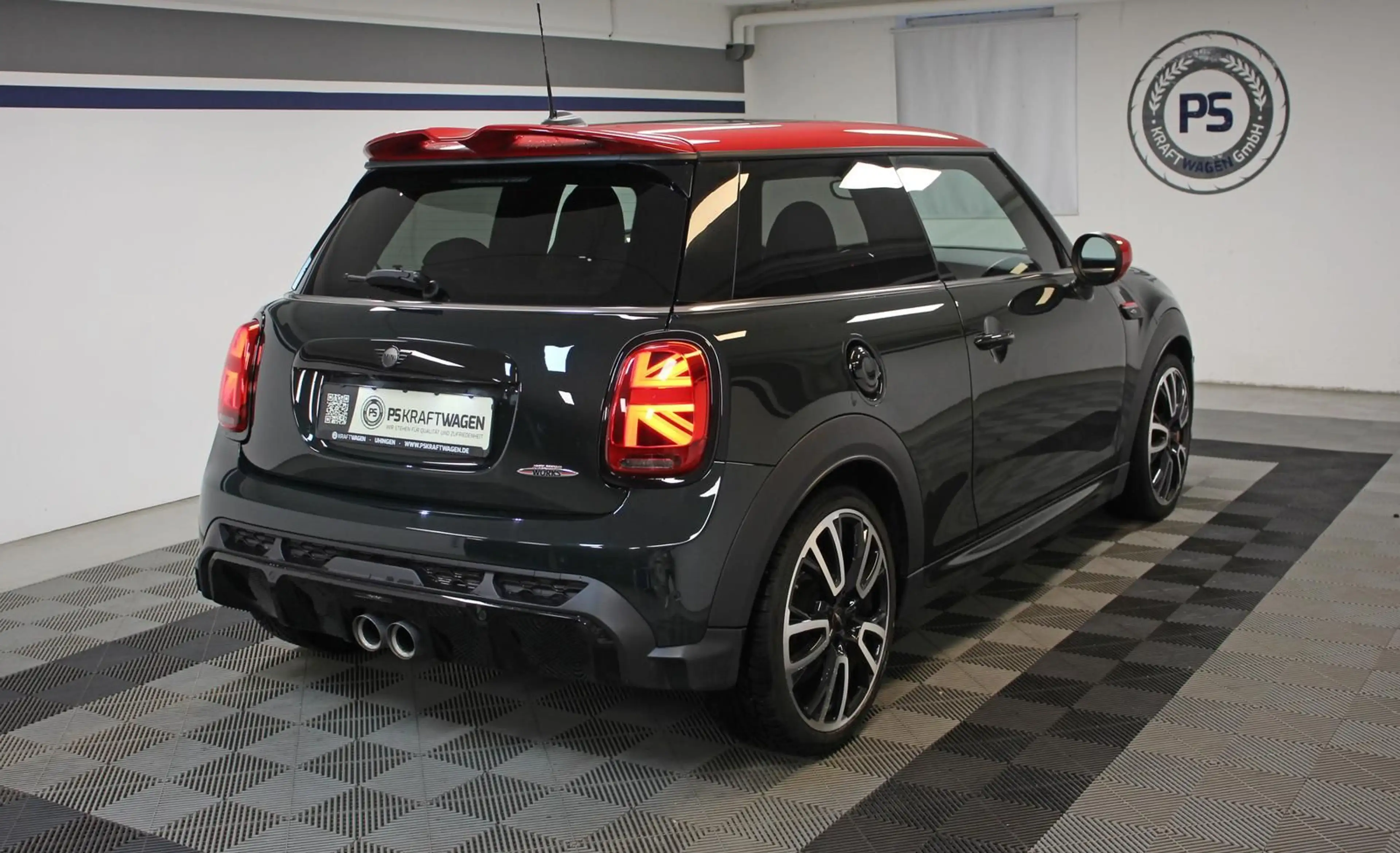 MINI John Cooper Works 2.0 Aut. PANO ACC KAMERA H&K — photo 3