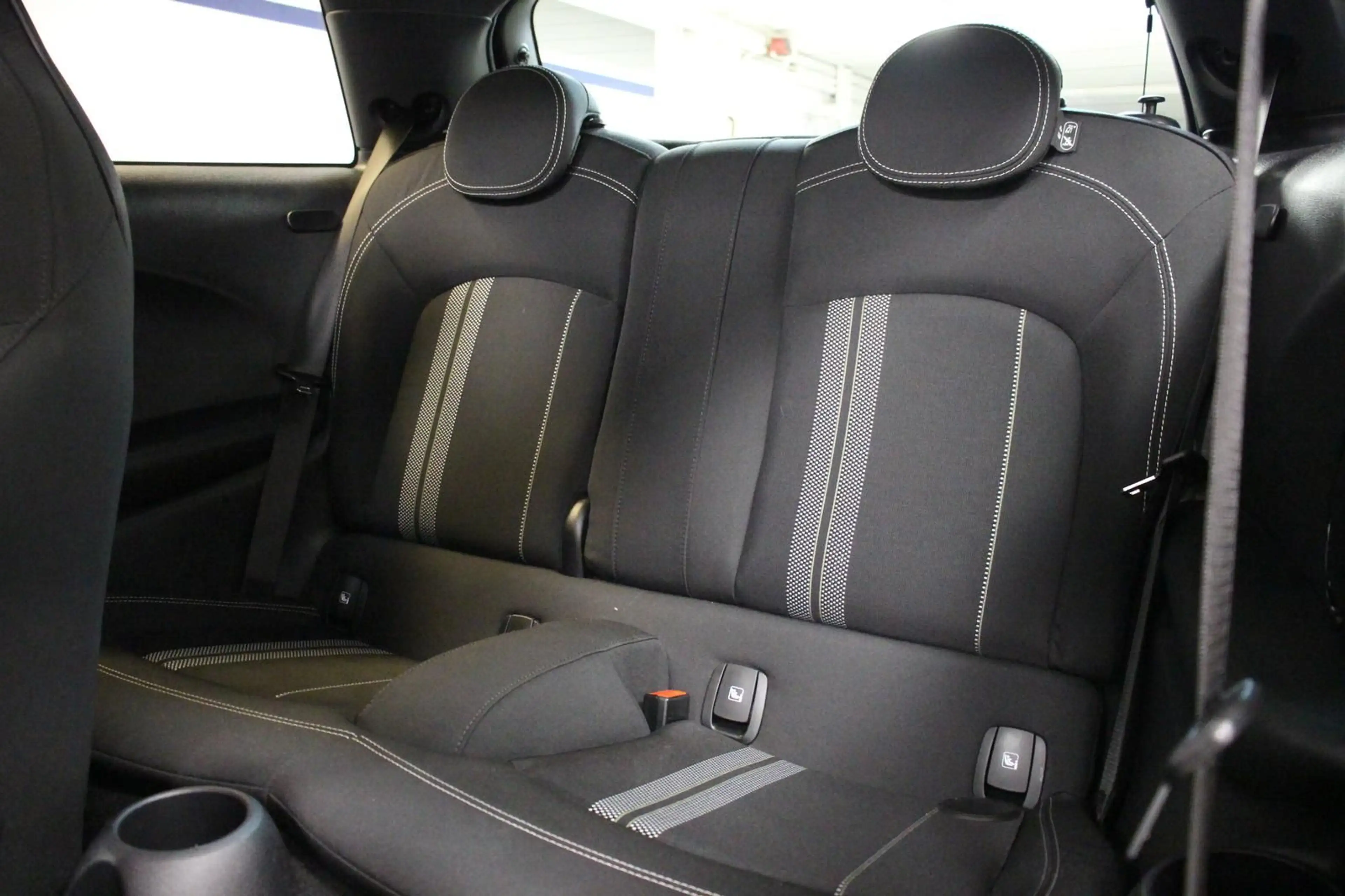 MINI John Cooper Works 2.0 Aut. PANO ACC KAMERA H&K — photo 13