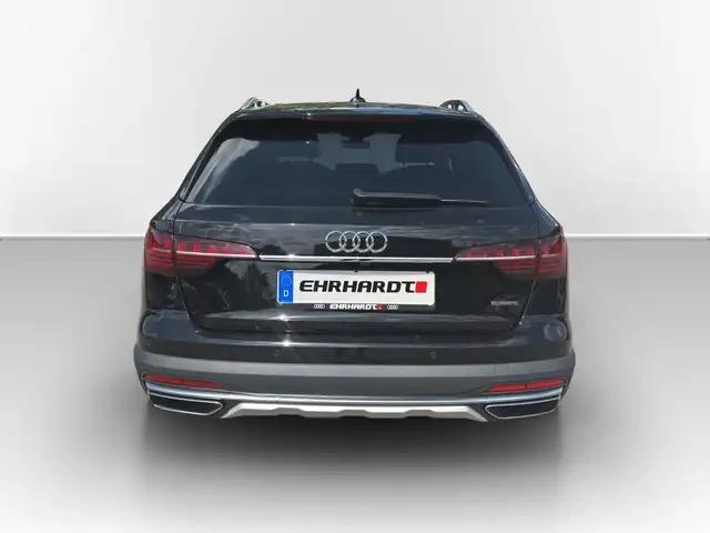 Audi A4 view 6