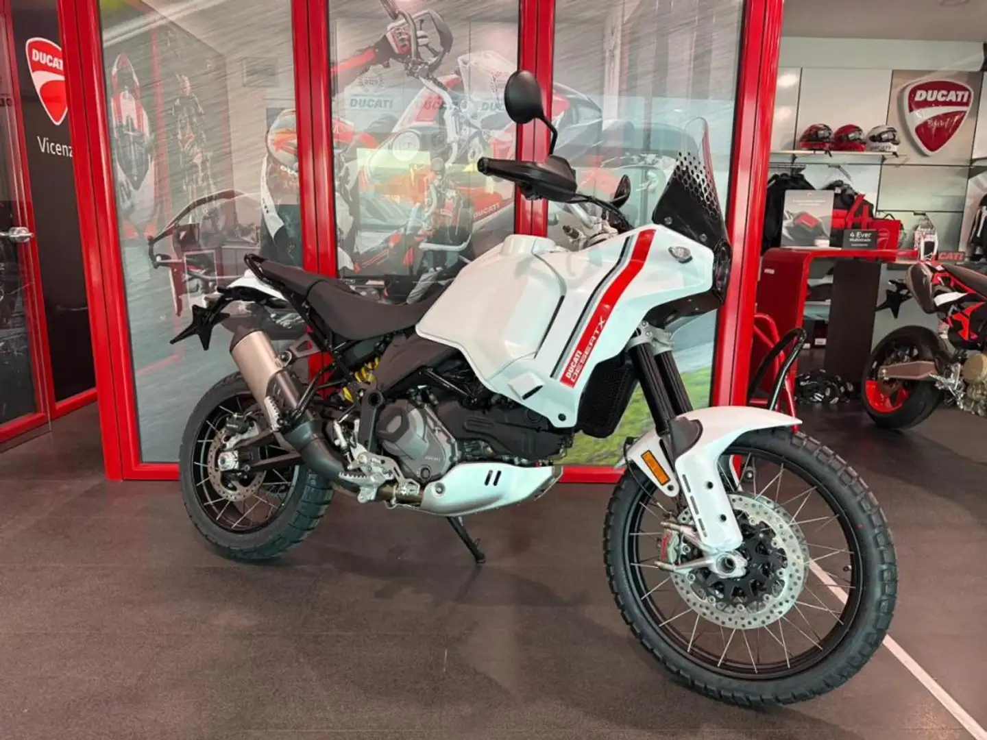 Ducati DesertX 937 WHITE LIVERY Bianco - 1