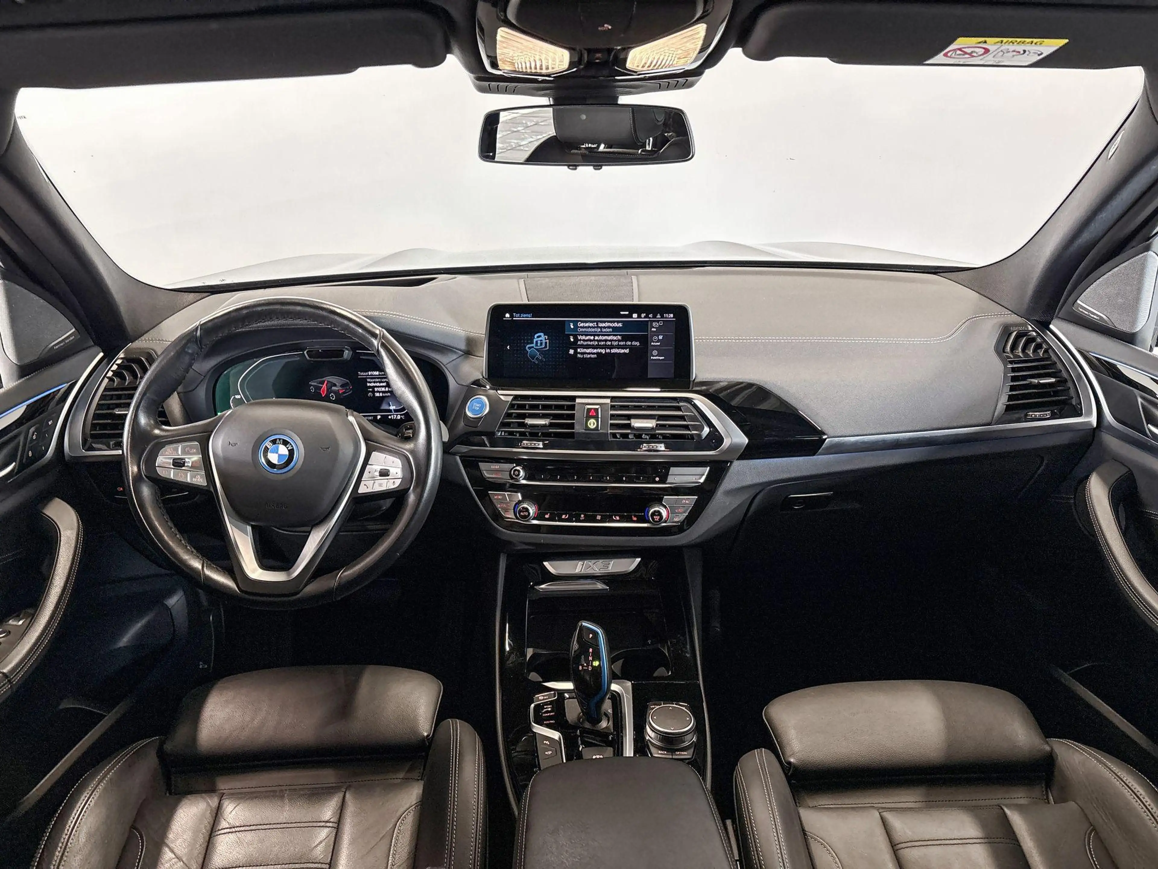 BMW iX3 High Executive 80 kWh — photo 12