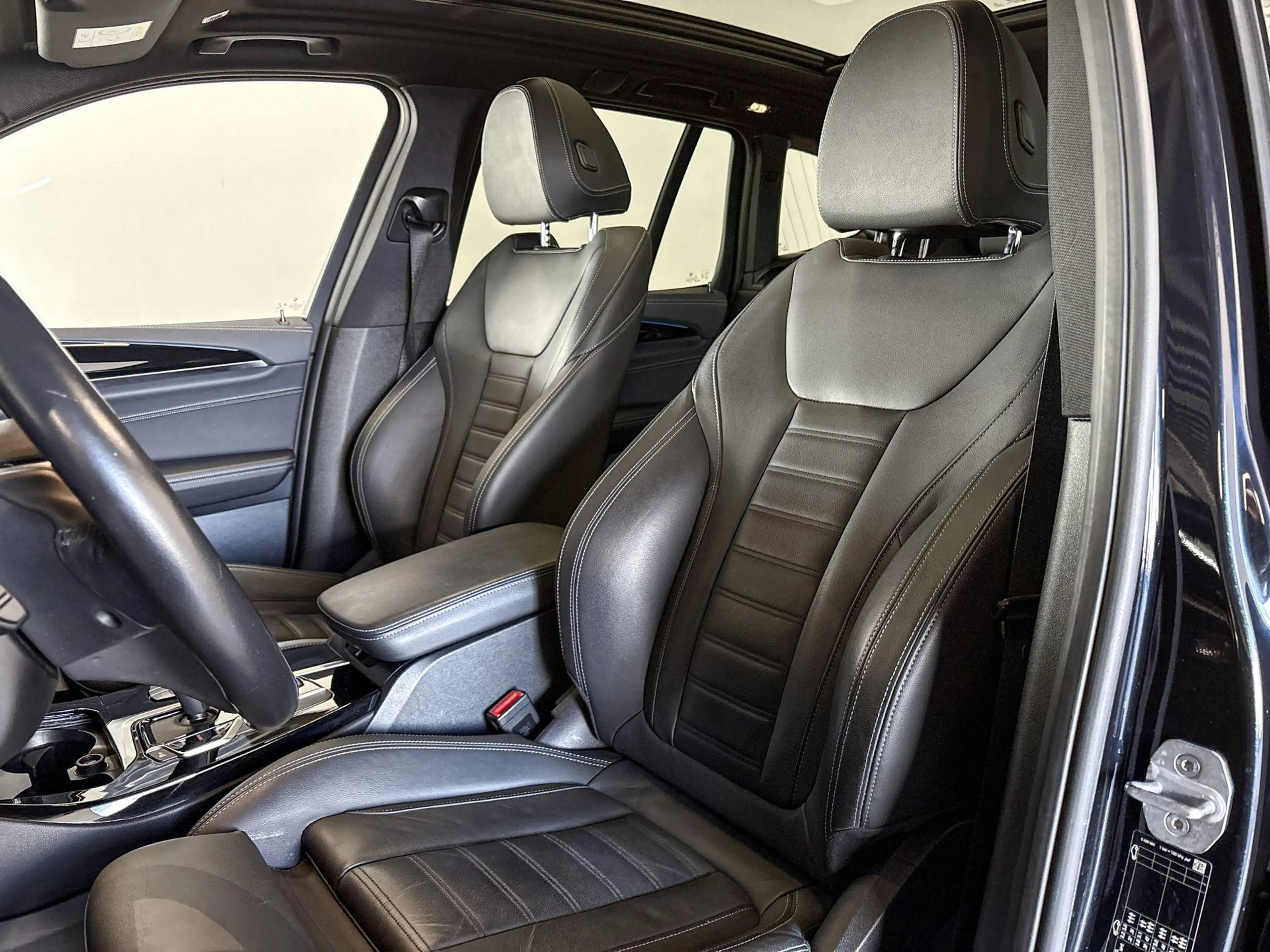 BMW iX3 High Executive 80 kWh — photo 10