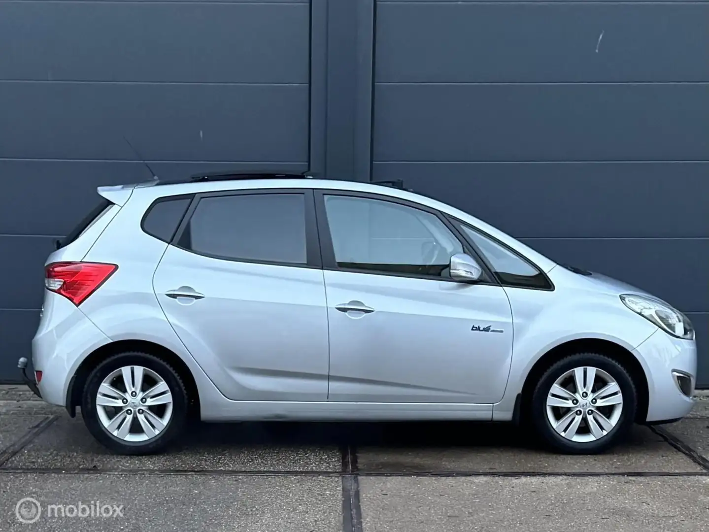 Hyundai iX20 1.4i i-Catcher - ECC - NAVI - PANORAMADAK - CRUISE Grijs - 2