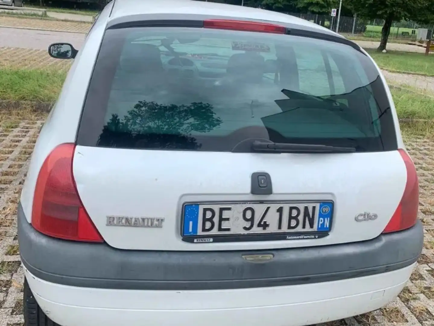 Renault Clio Renault clio Білий - 2